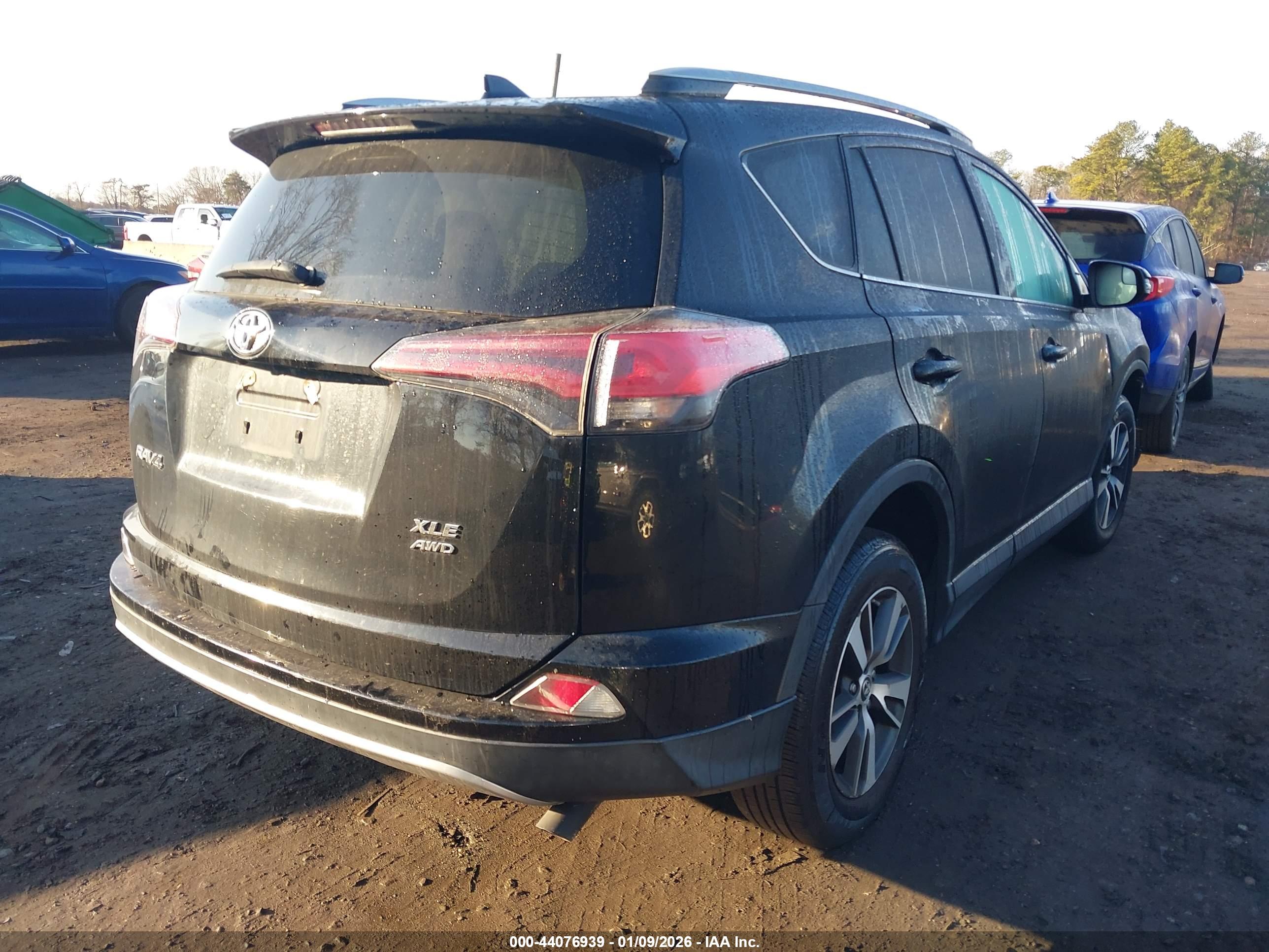 TOYOTA RAV4 image 4