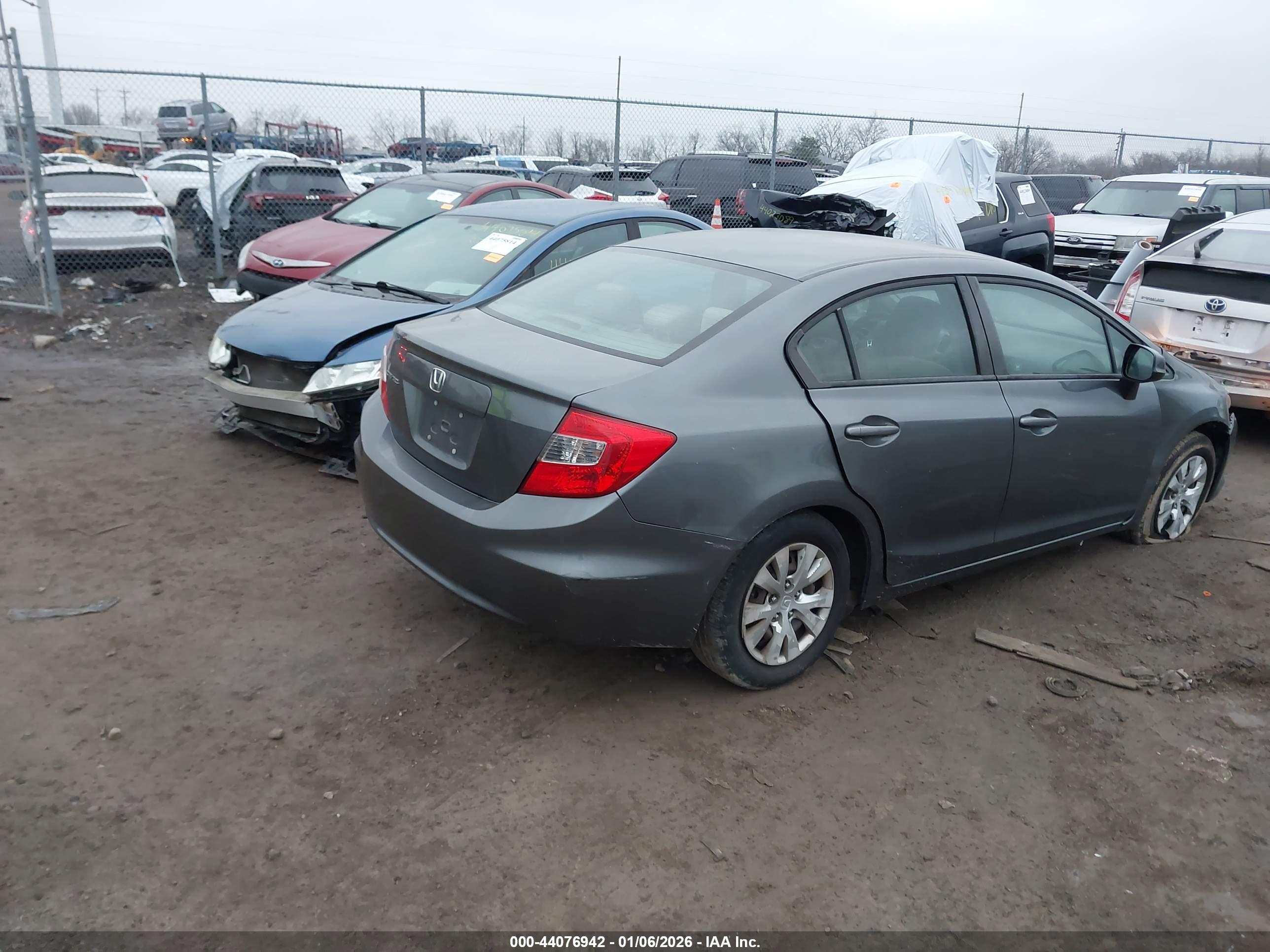 HONDA CIVIC image 4