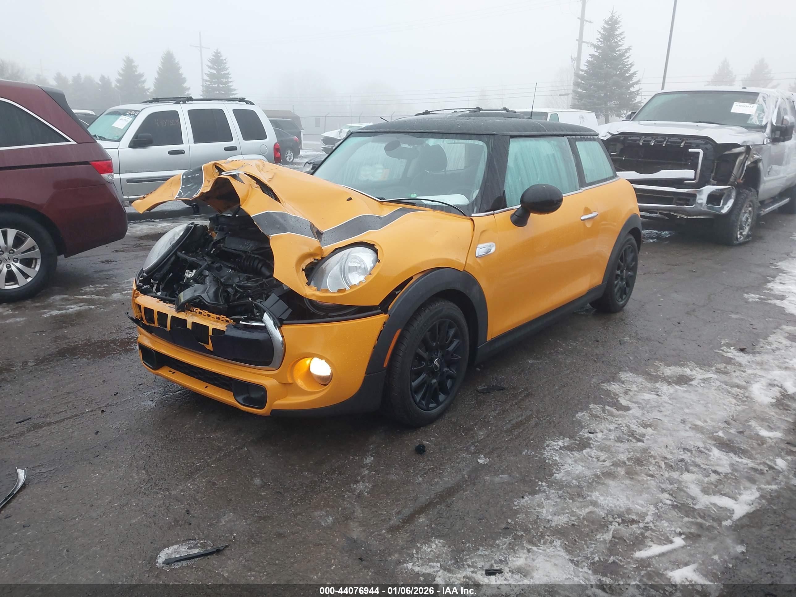 MINI HARDTOP image 2