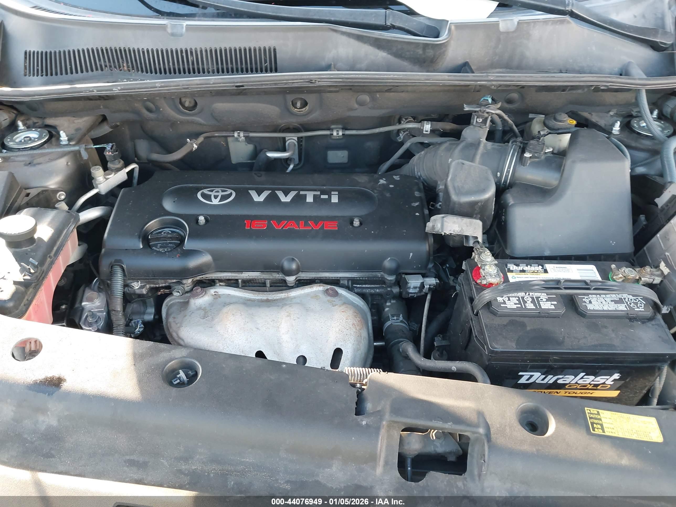 TOYOTA RAV4 image 10