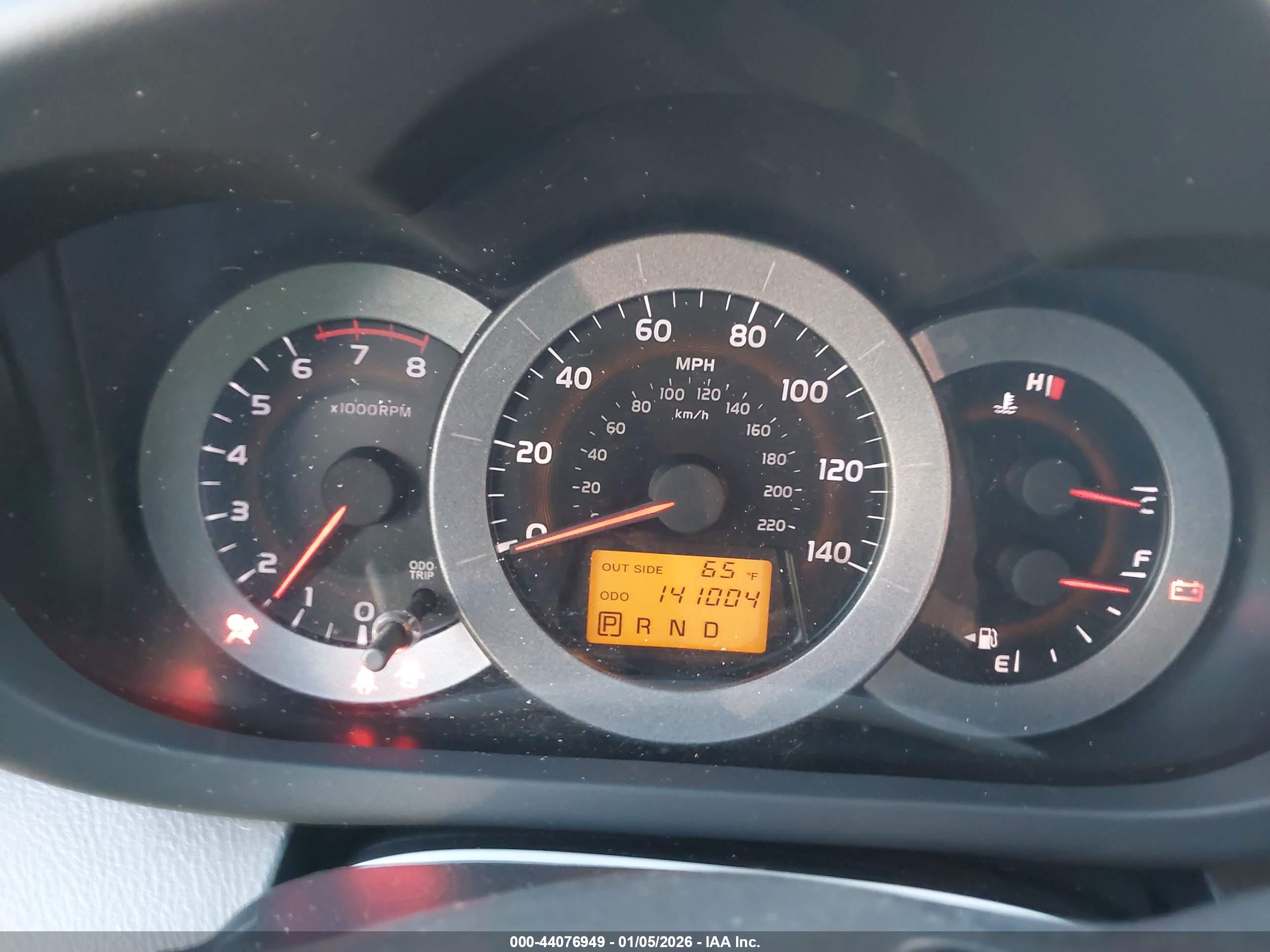 TOYOTA RAV4 image 7