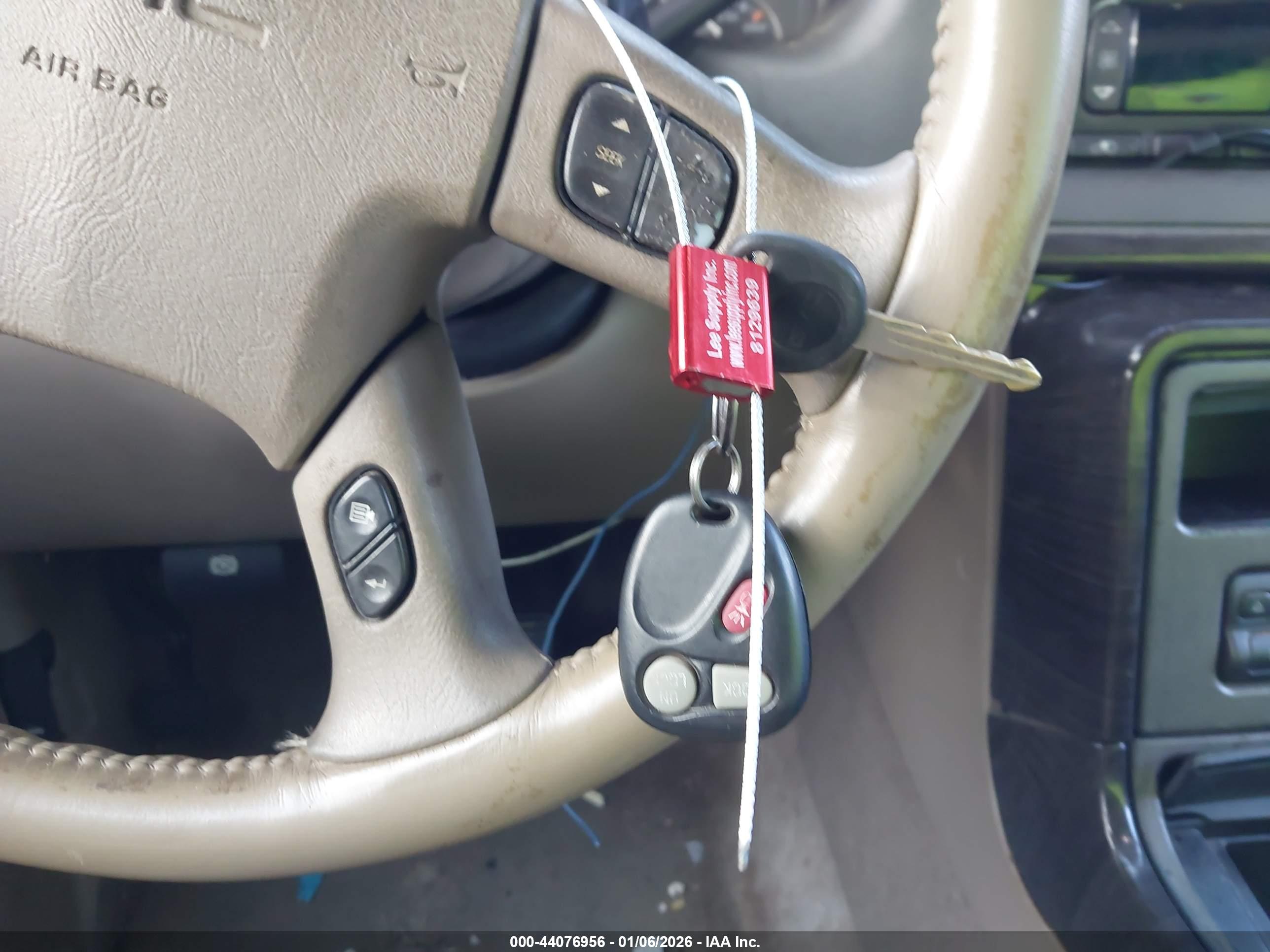 GMC YUKON image 11
