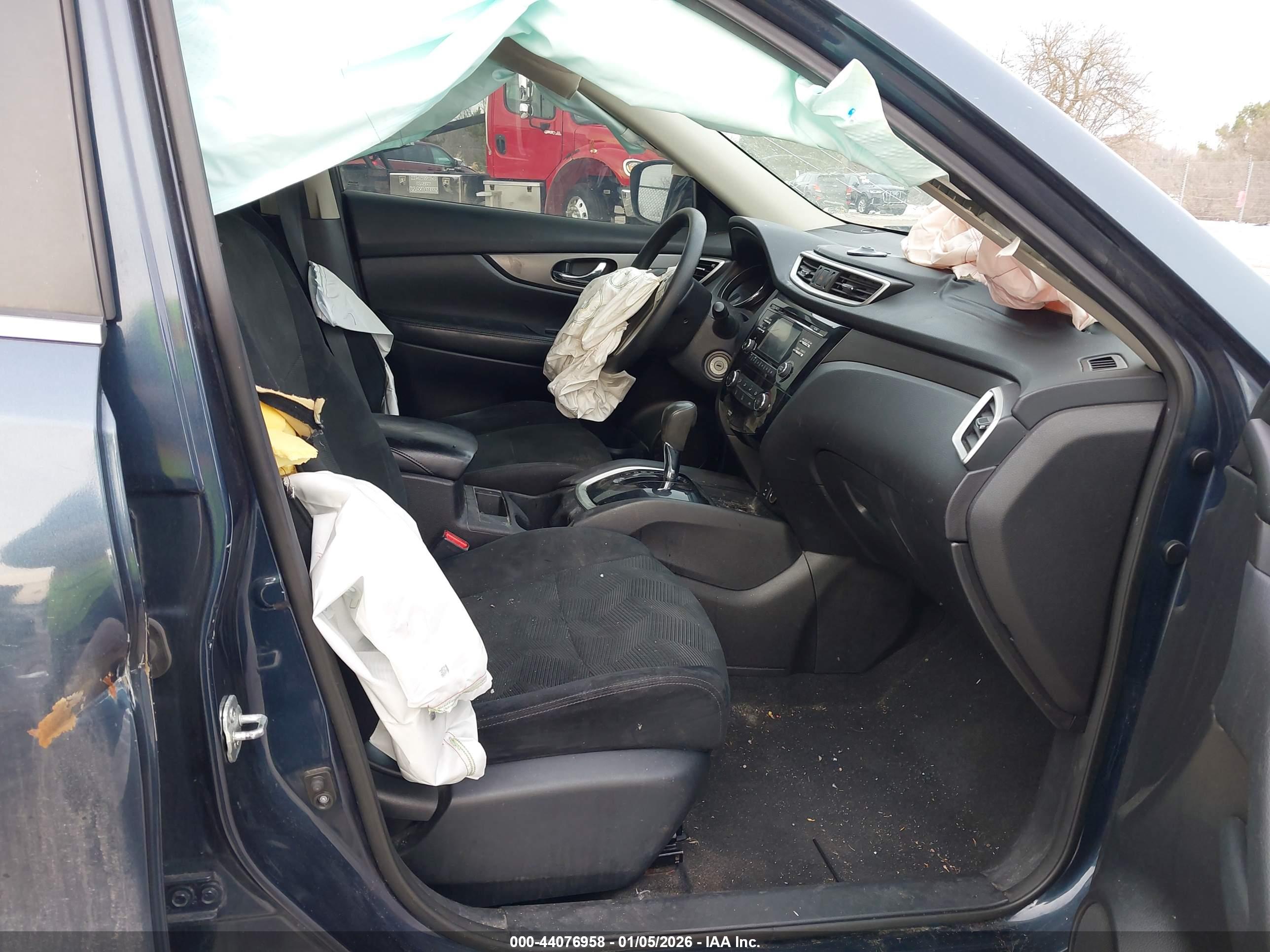 NISSAN ROGUE image 5