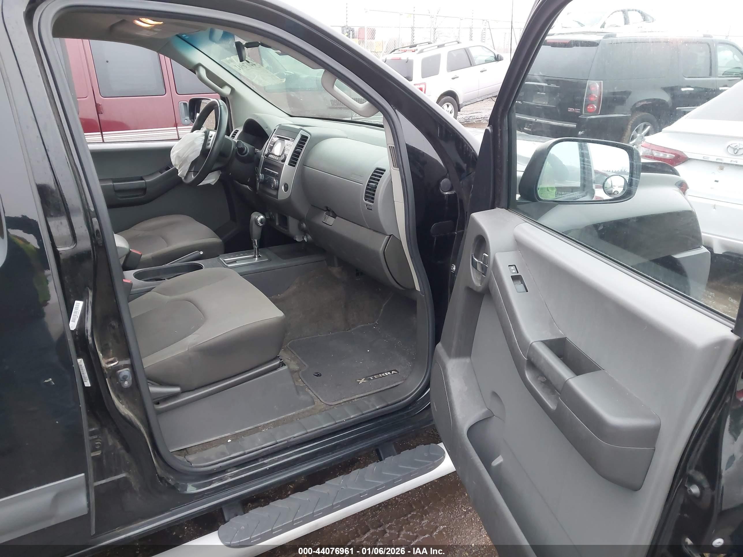 NISSAN XTERRA image 5