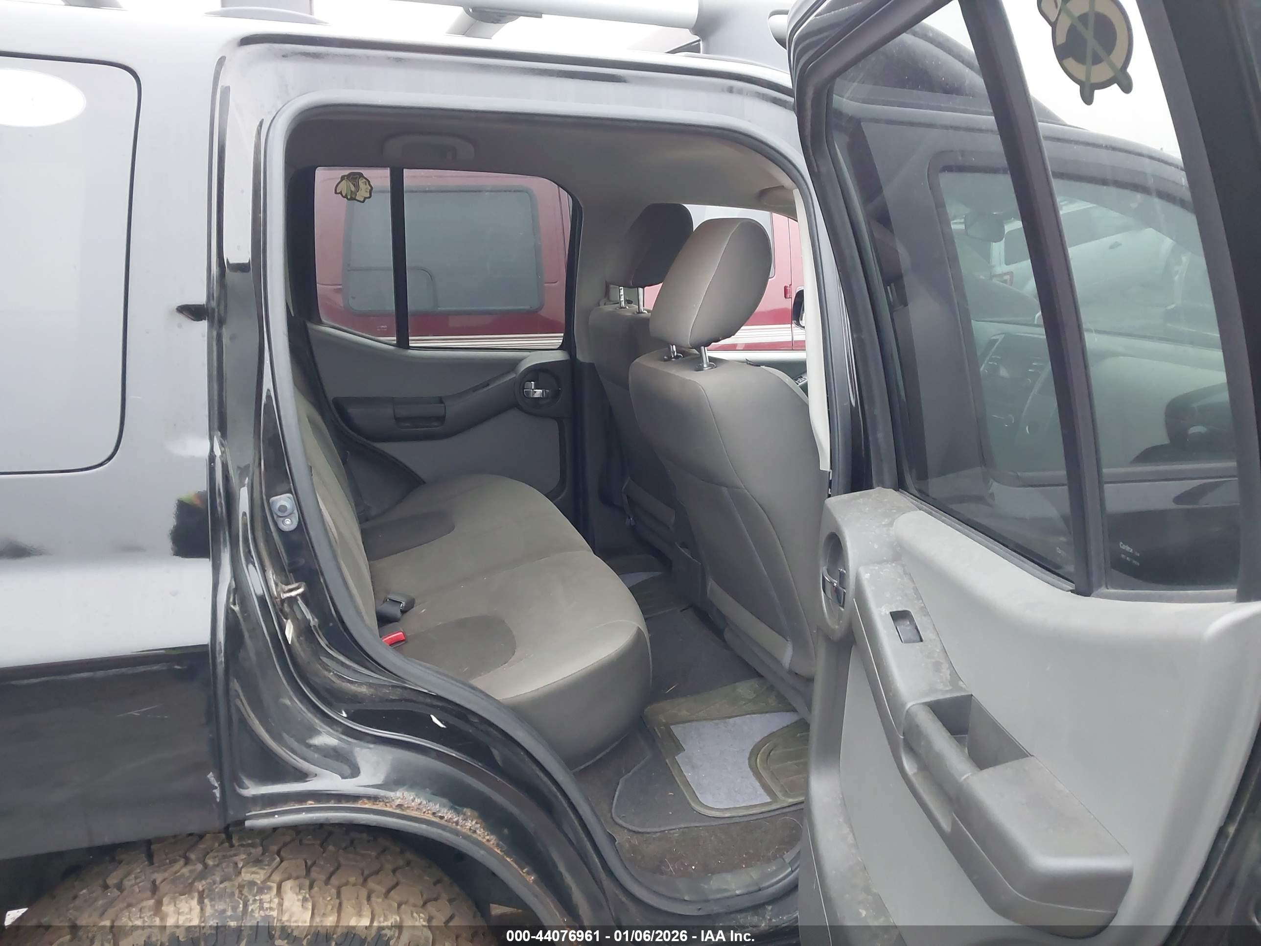 NISSAN XTERRA image 8