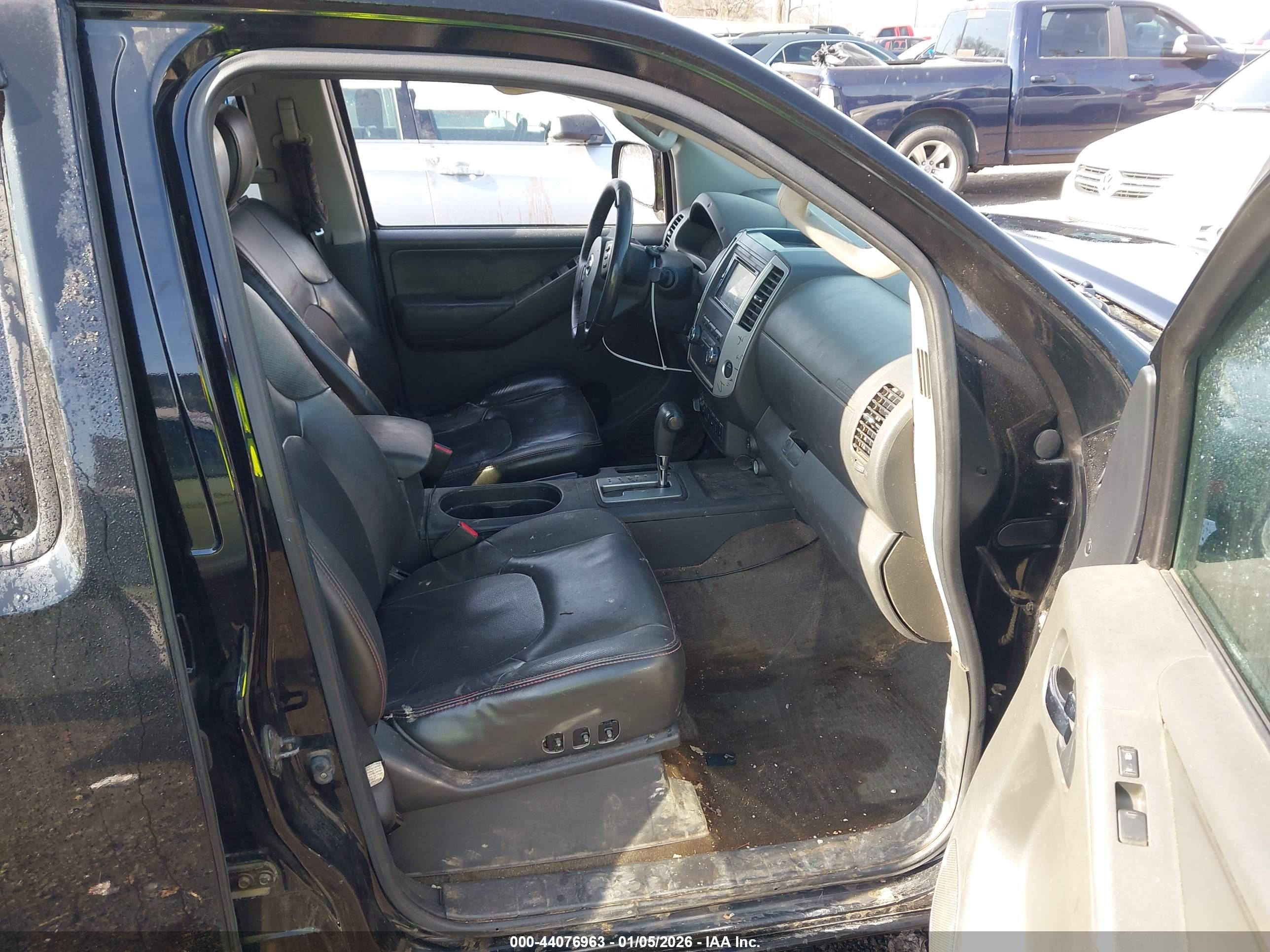 NISSAN FRONTIER image 5