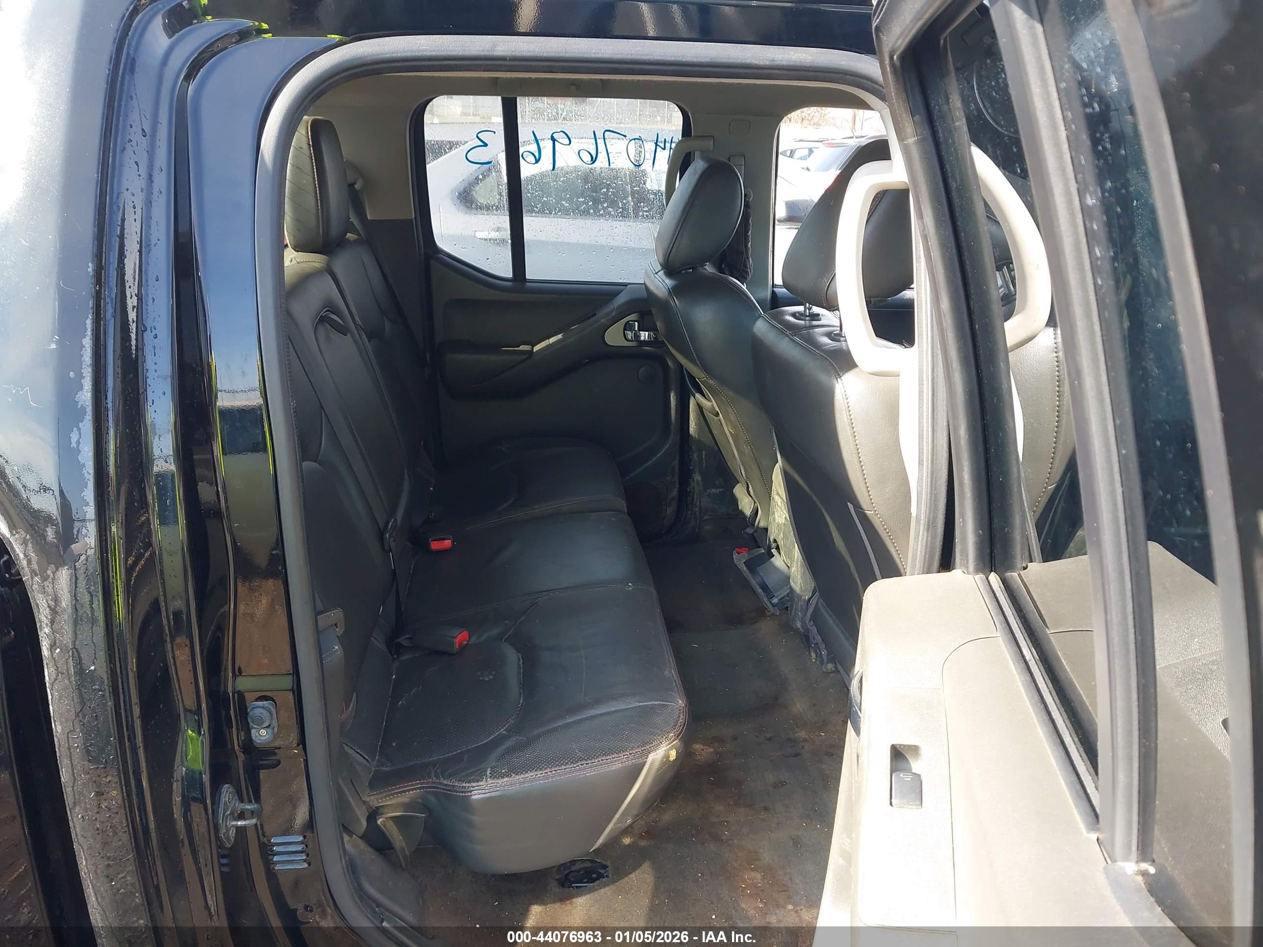NISSAN FRONTIER image 8