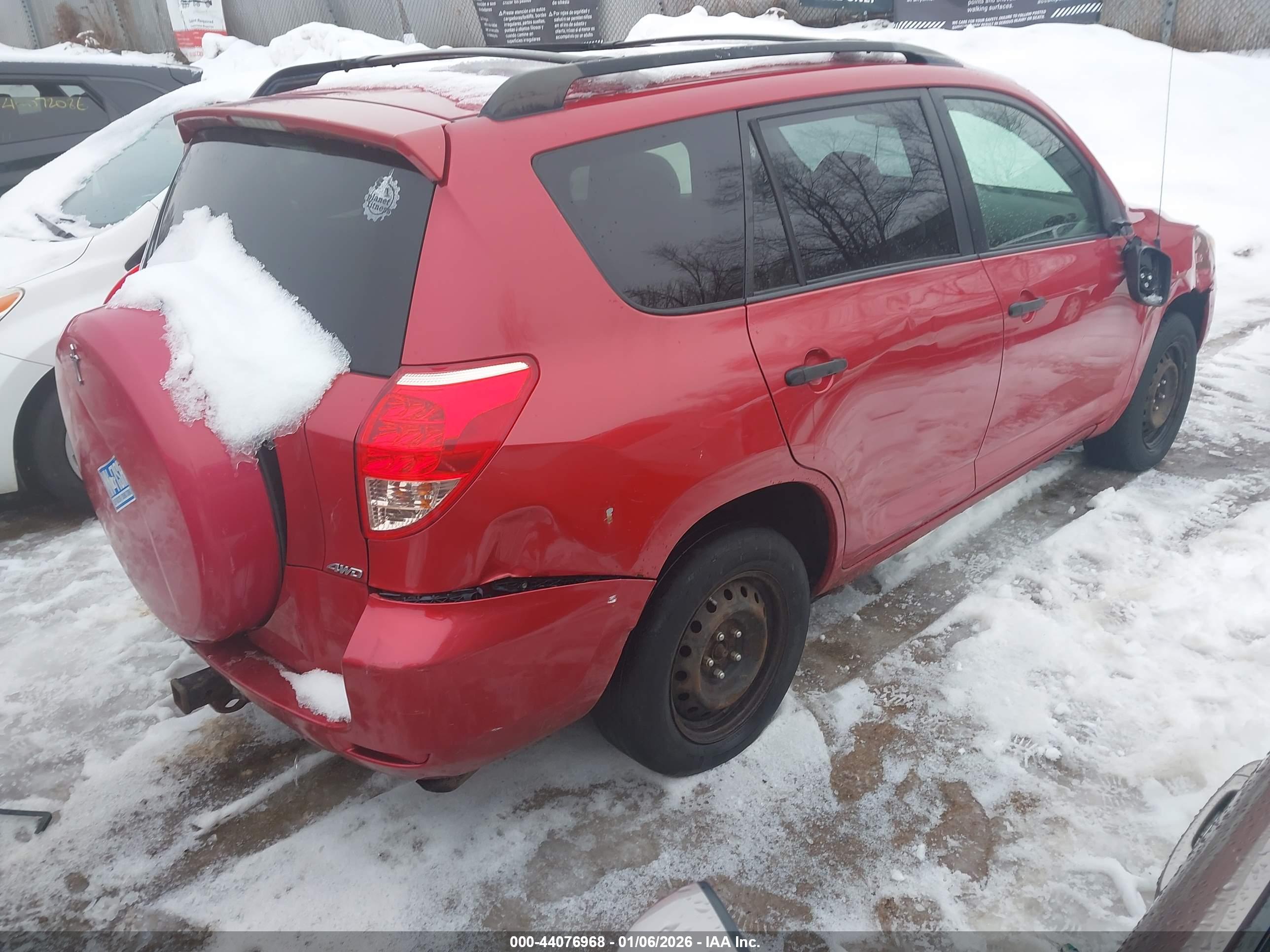 TOYOTA RAV4 image 4