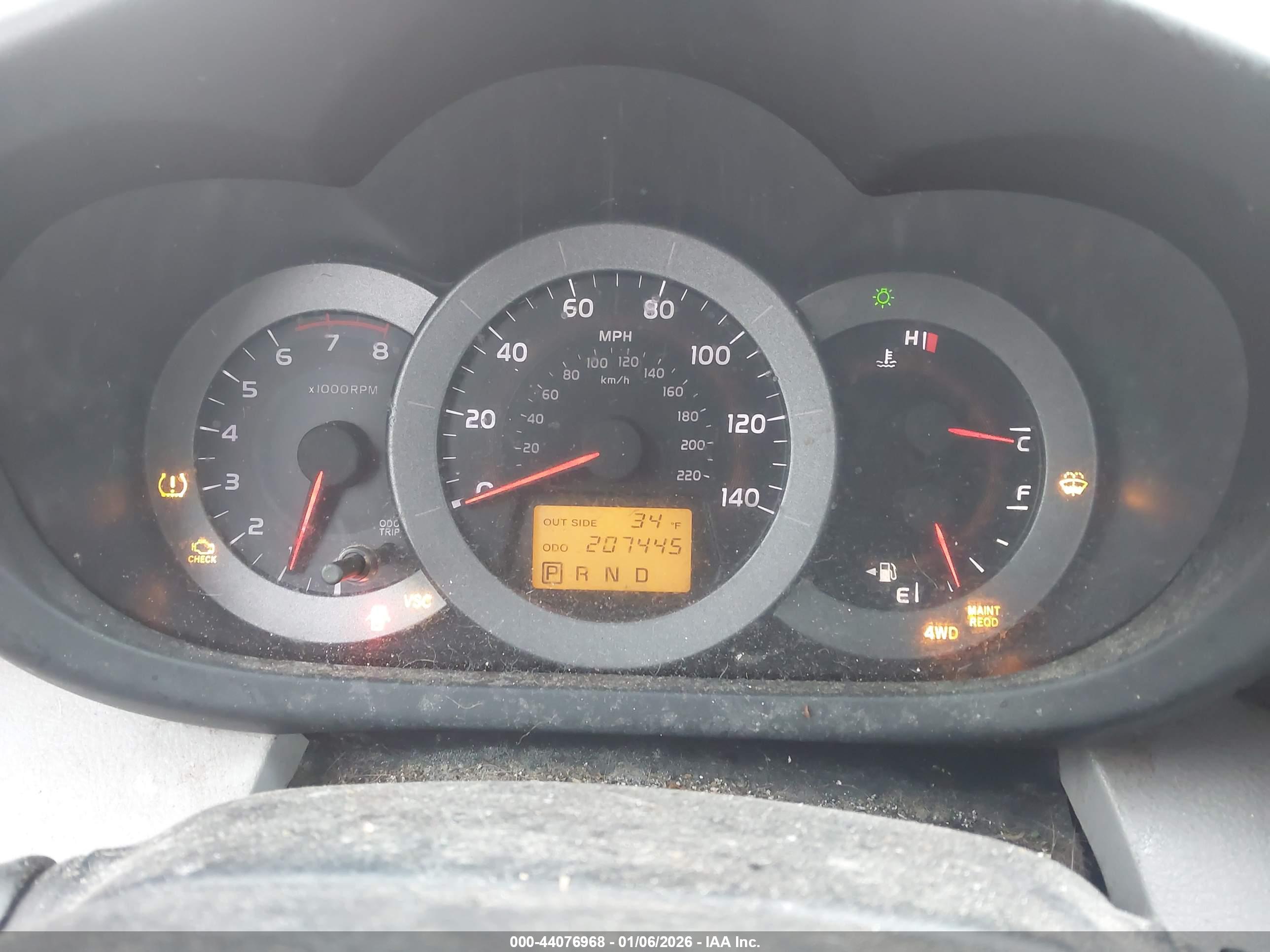 TOYOTA RAV4 image 7