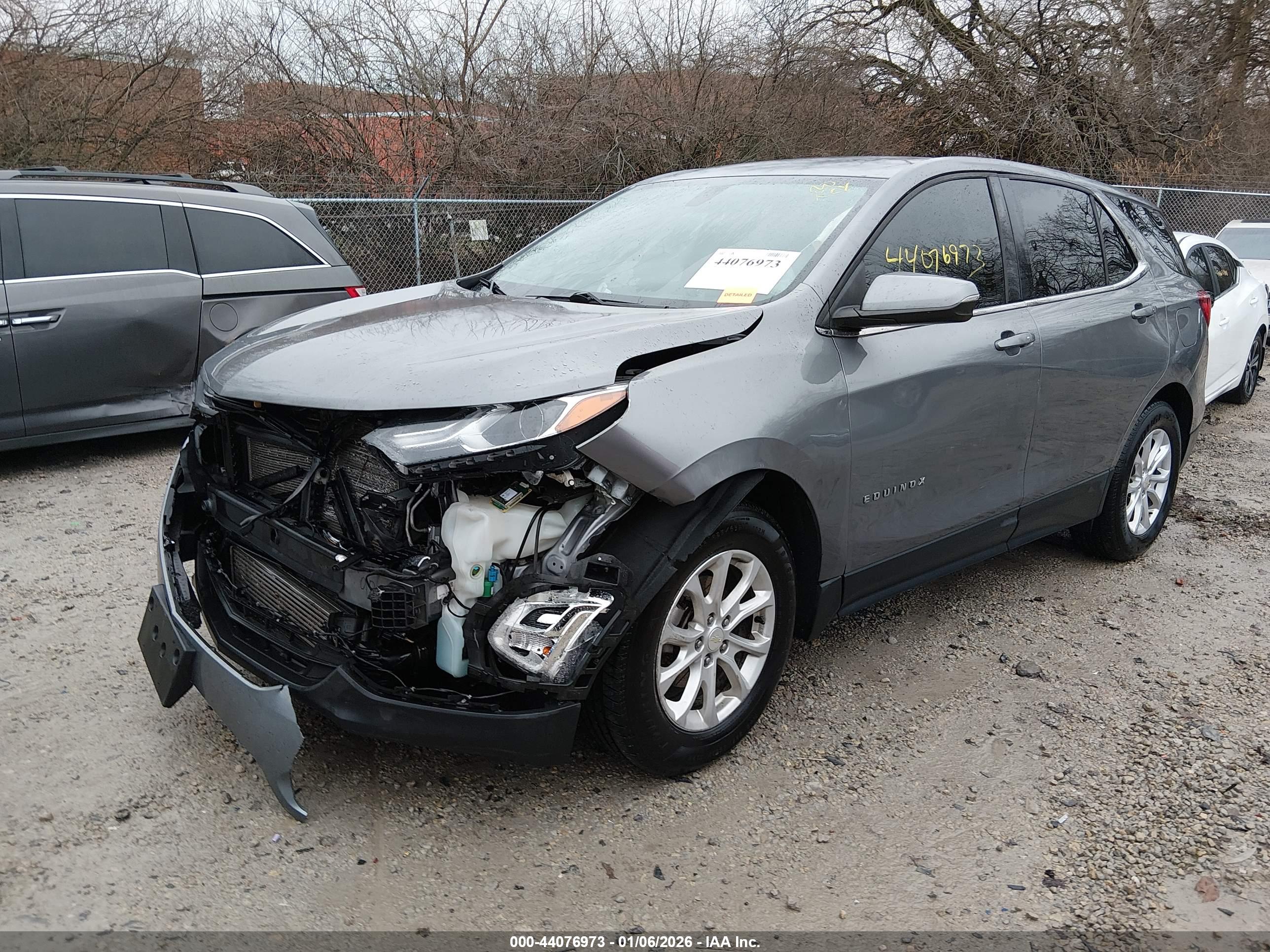 CHEVROLET EQUINOX image 2