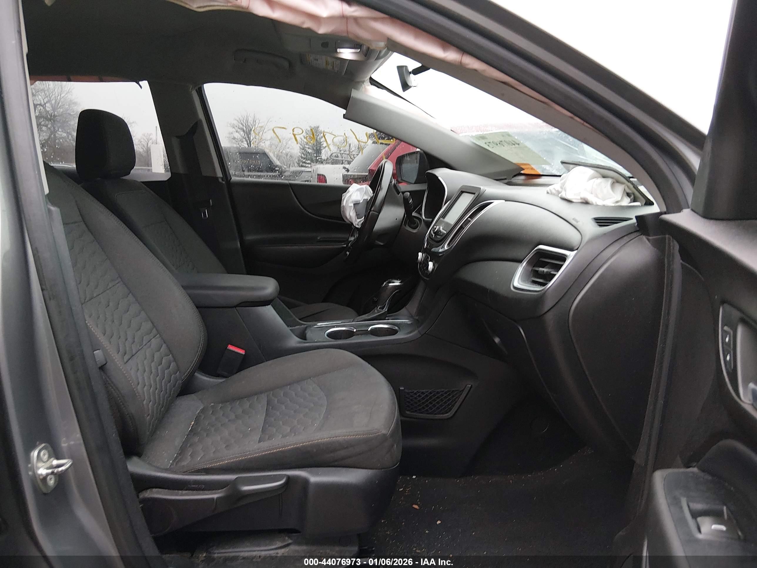 CHEVROLET EQUINOX image 5