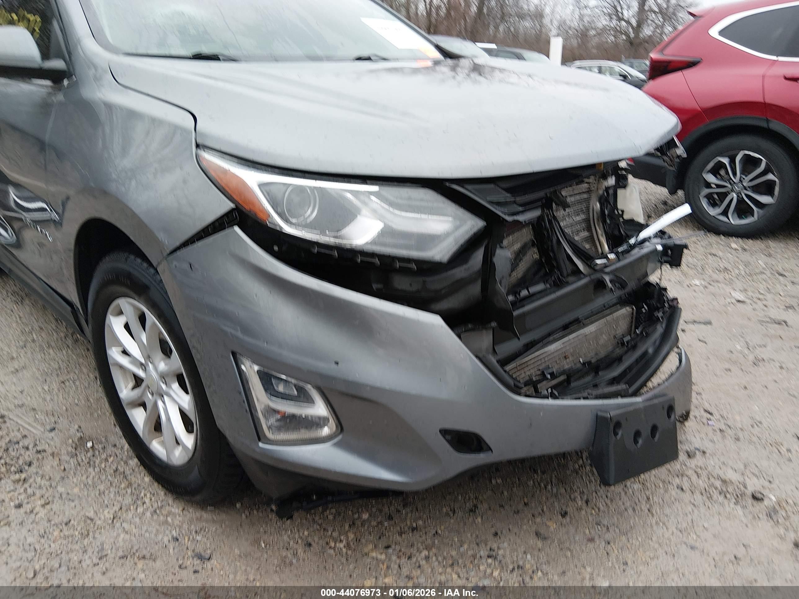 CHEVROLET EQUINOX image 6