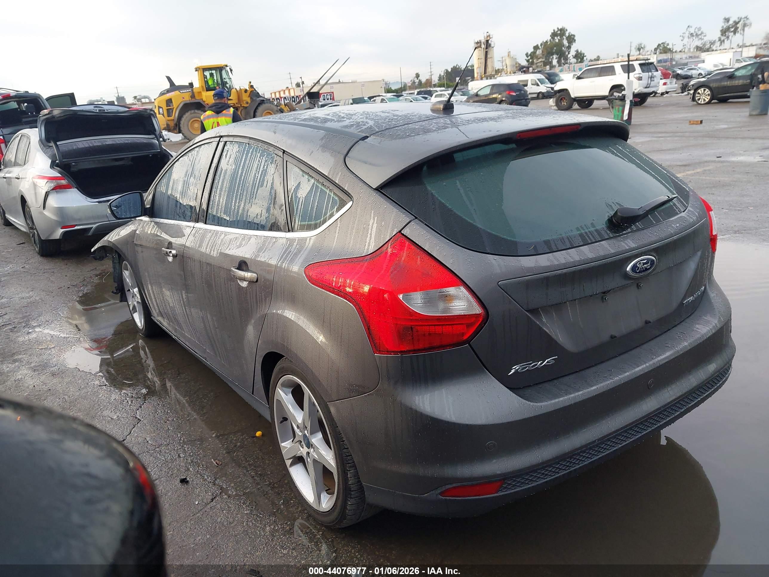 FORD FOCUS image 3