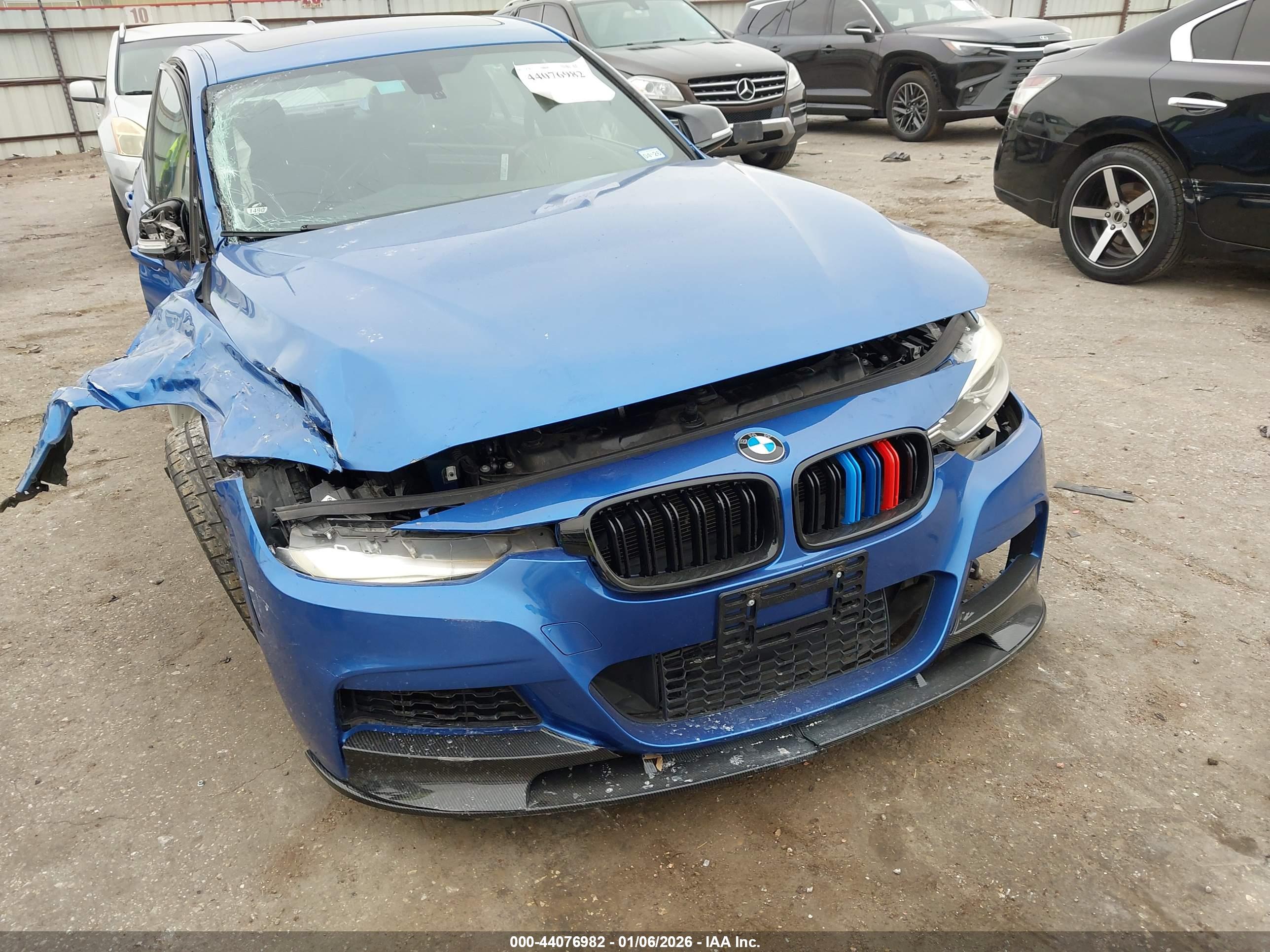BMW 328I image 6