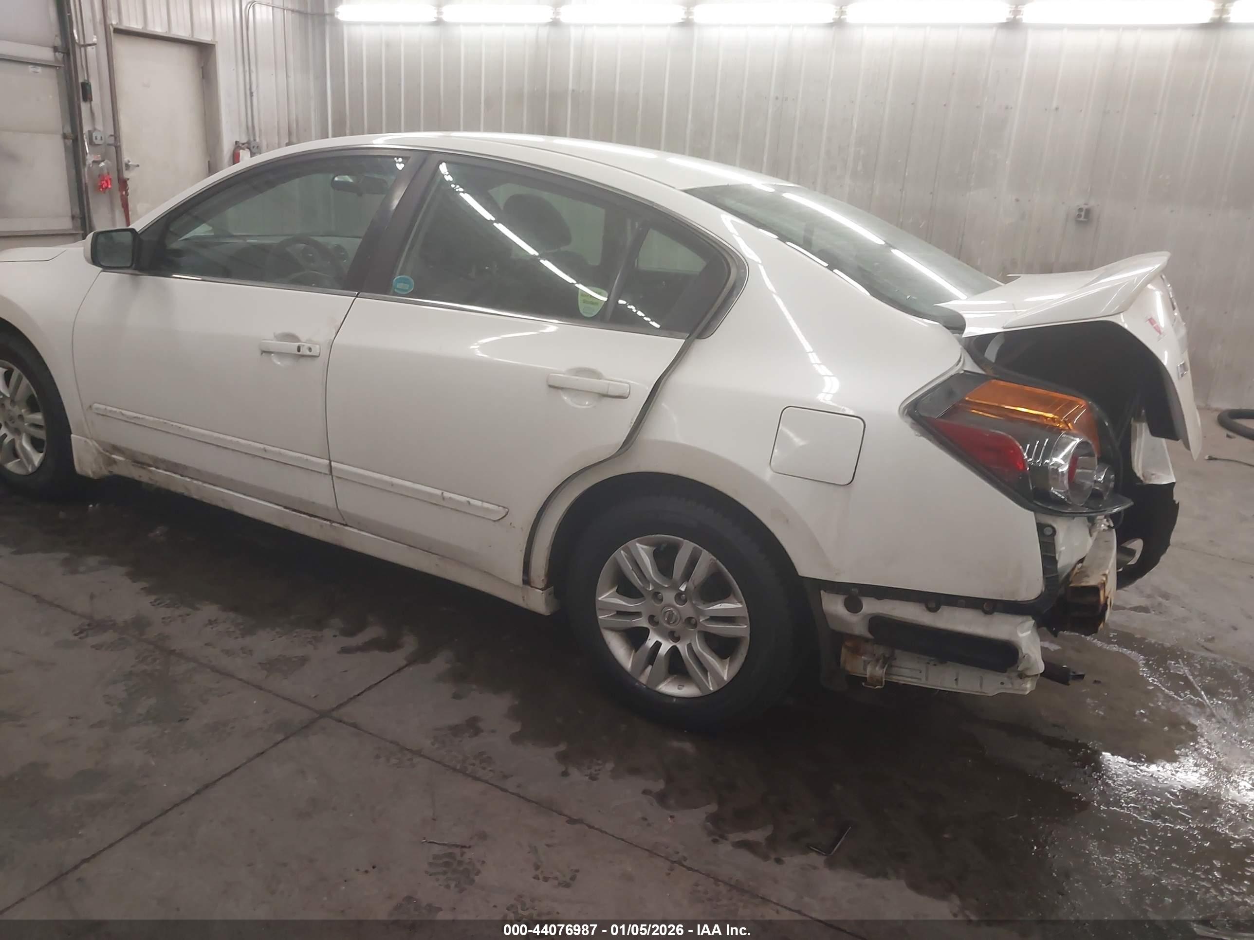 NISSAN ALTIMA image 3