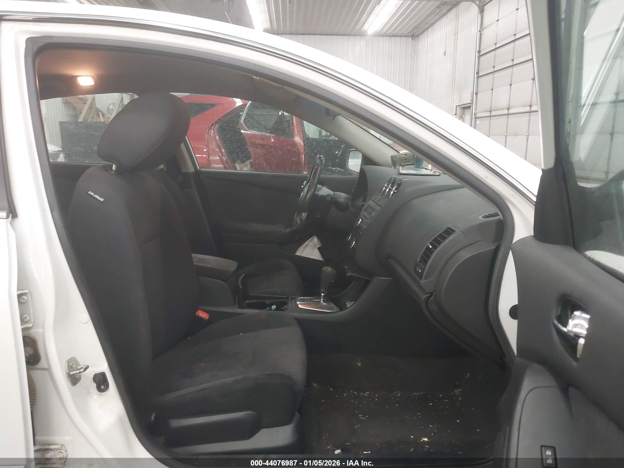 NISSAN ALTIMA image 5