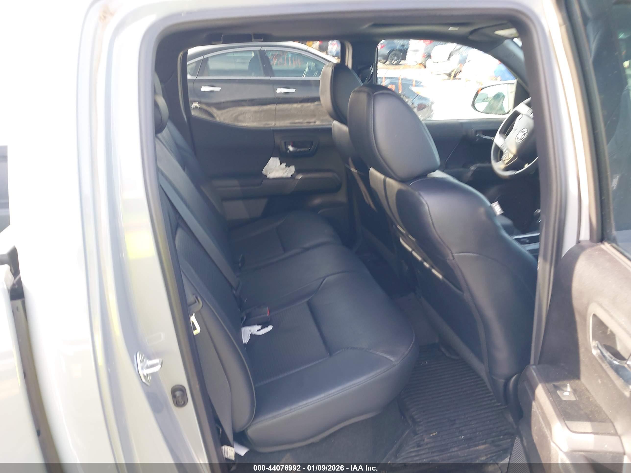 TOYOTA TACOMA image 8