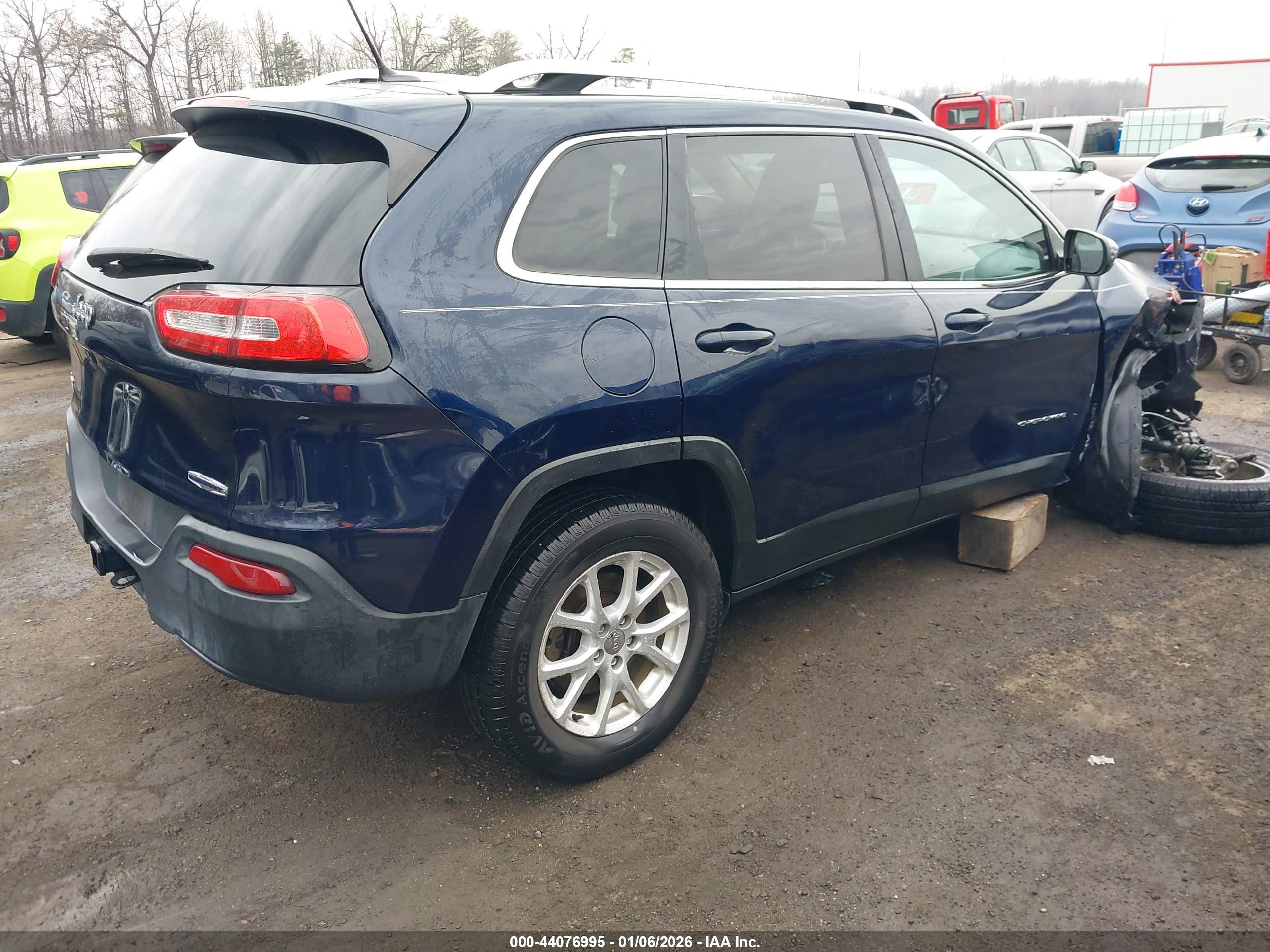 JEEP CHEROKEE image 4