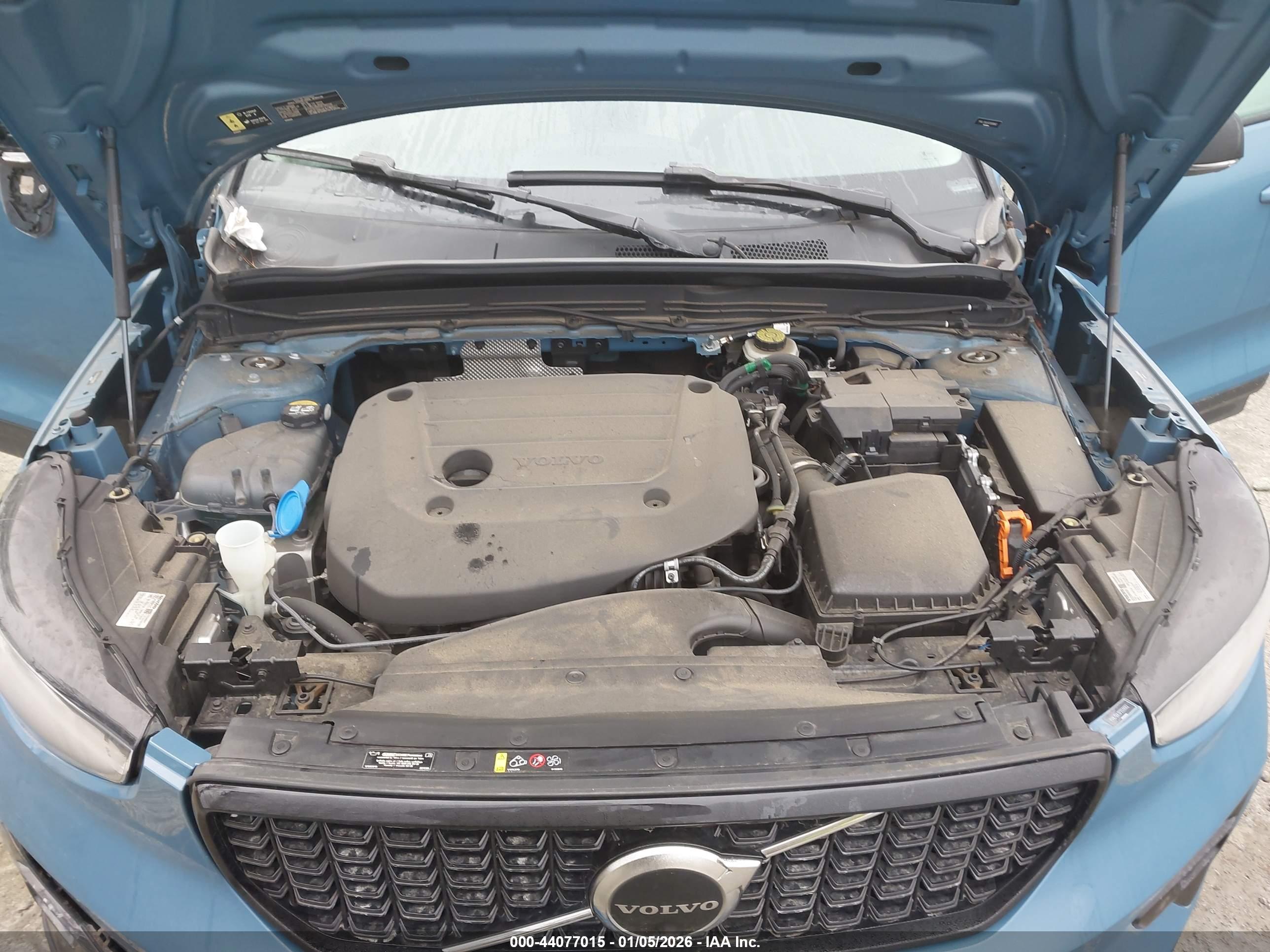 VOLVO XC40 image 10