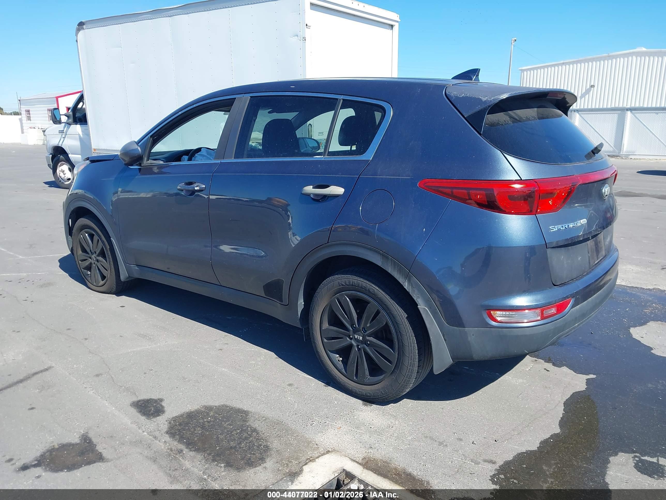 KIA SPORTAGE image 3