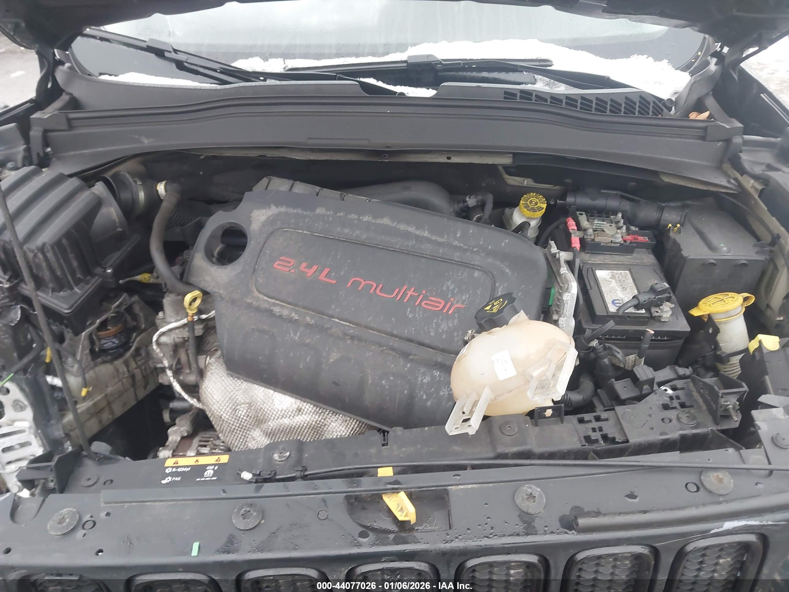 JEEP RENEGADE image 10