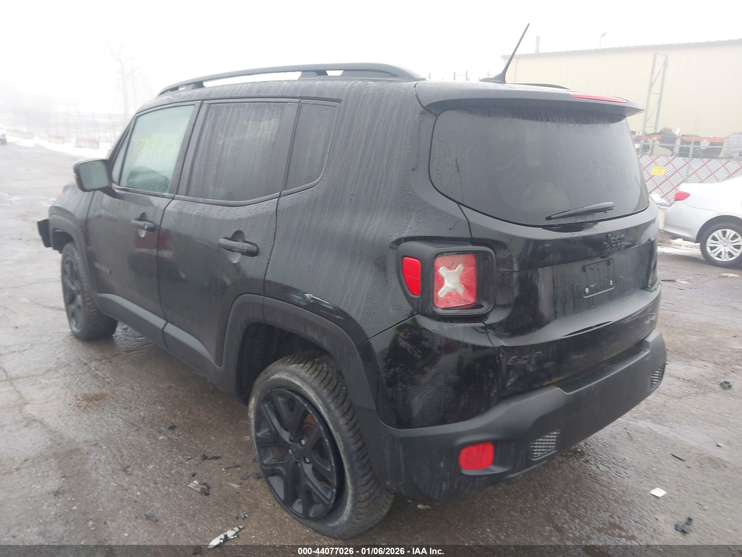 JEEP RENEGADE image 3