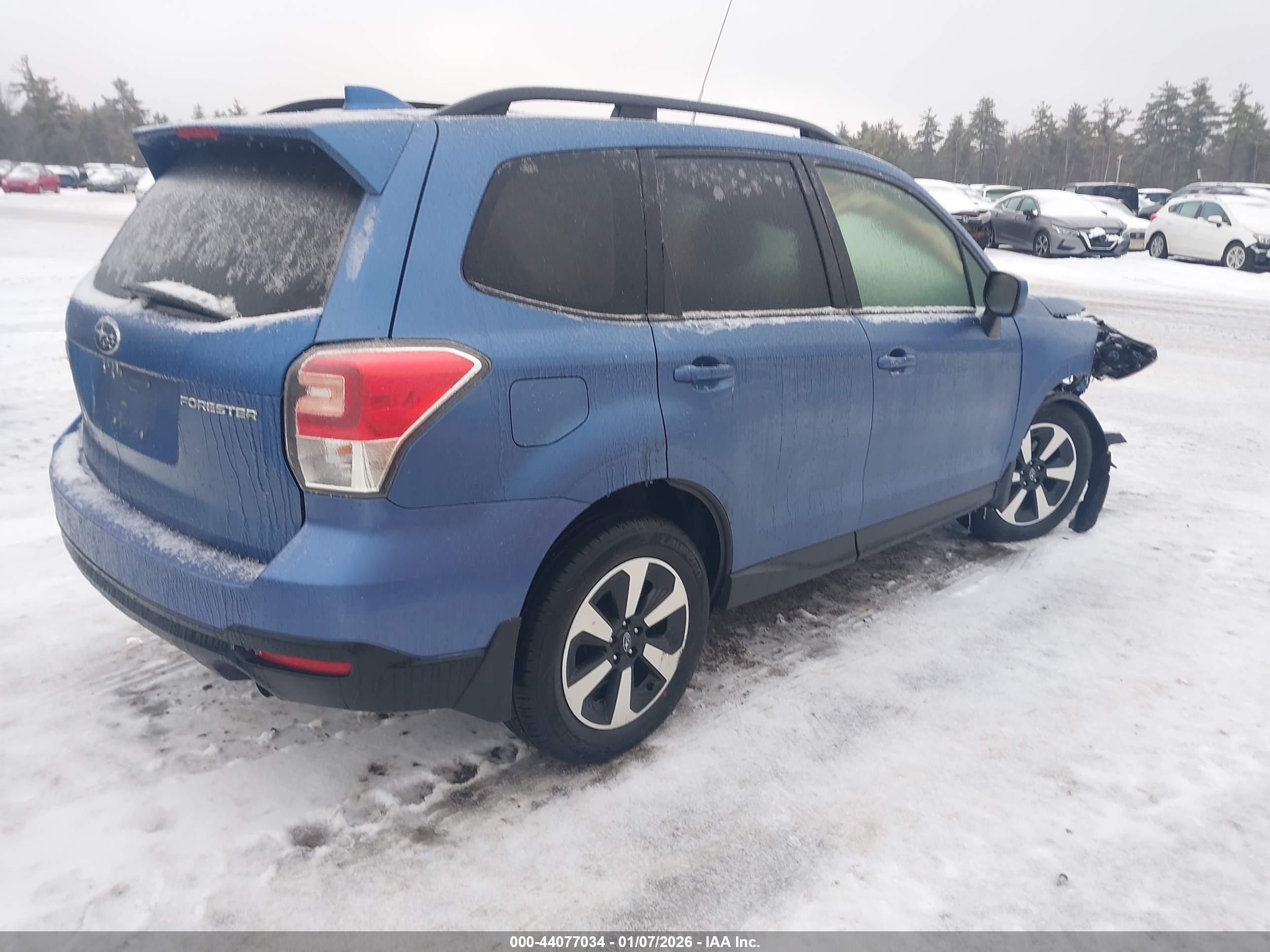 SUBARU FORESTER image 4