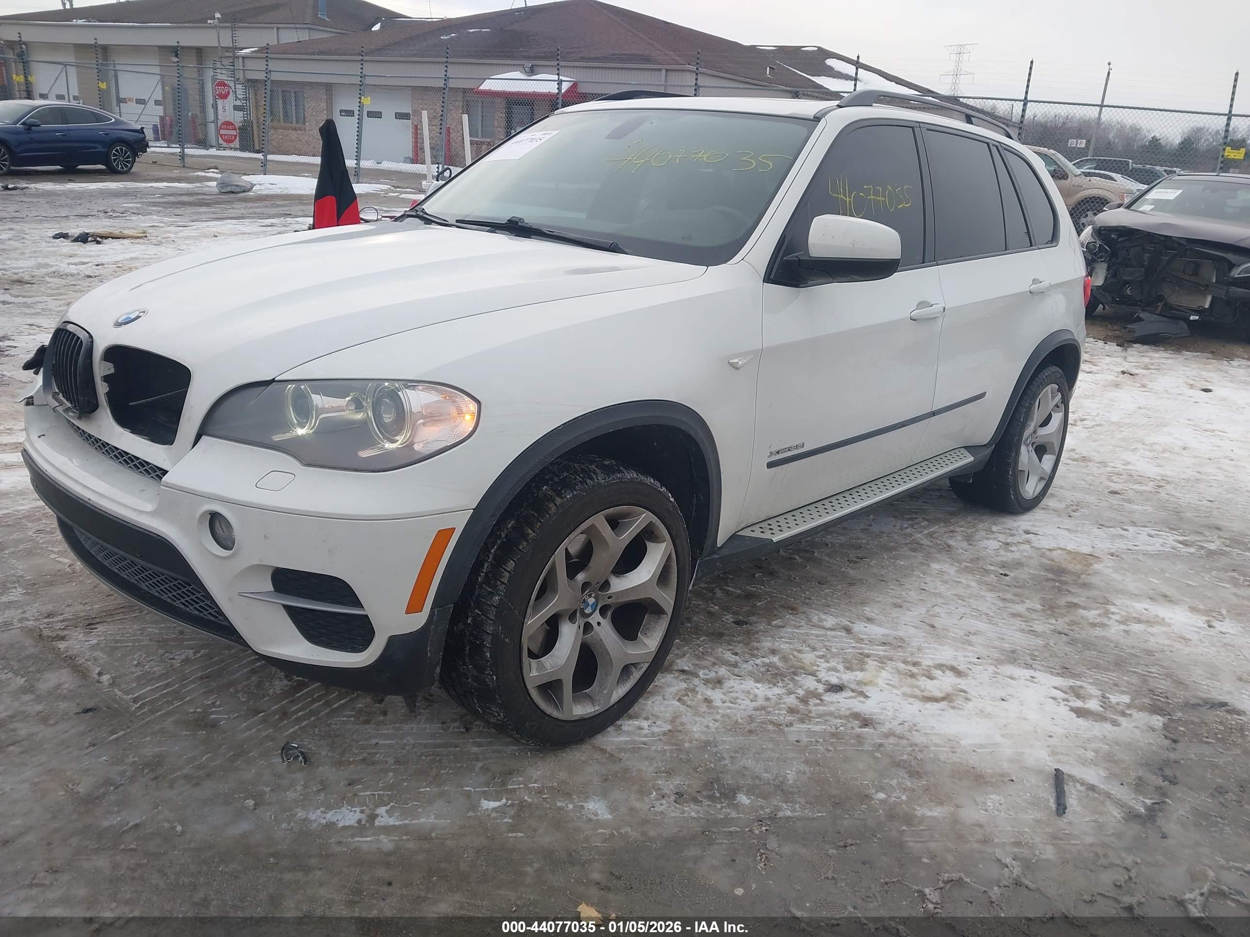 BMW X5 image 2