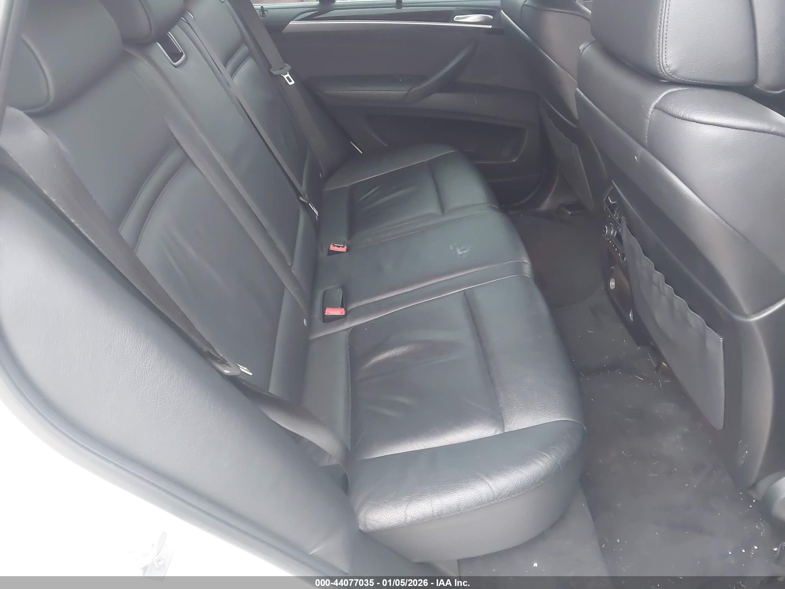 BMW X5 image 8