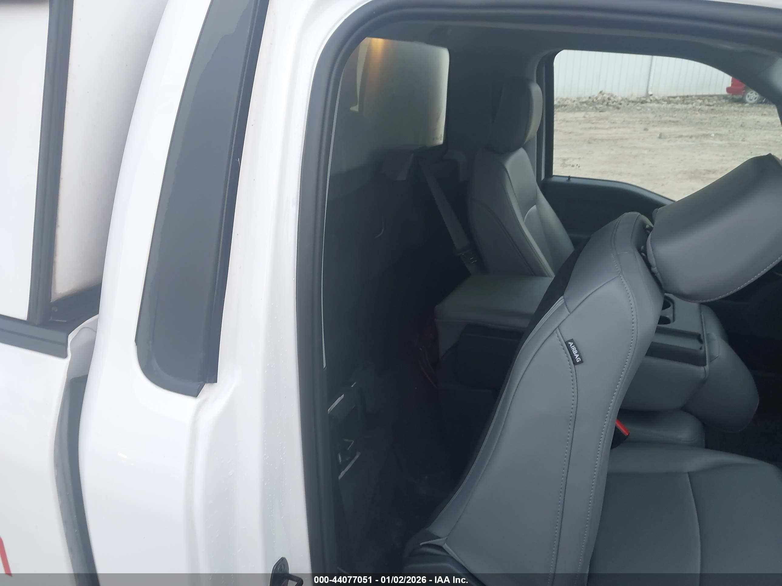 FORD F-150 image 8