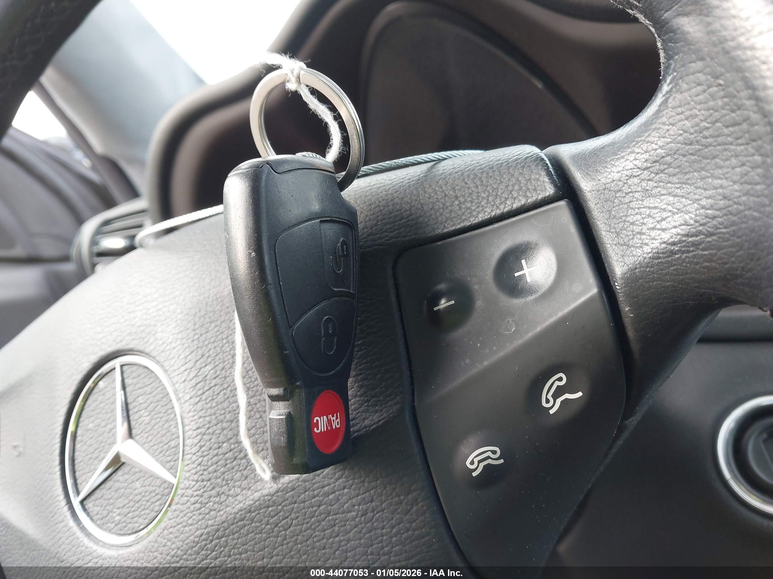 MERCEDES-BENZ C image 11