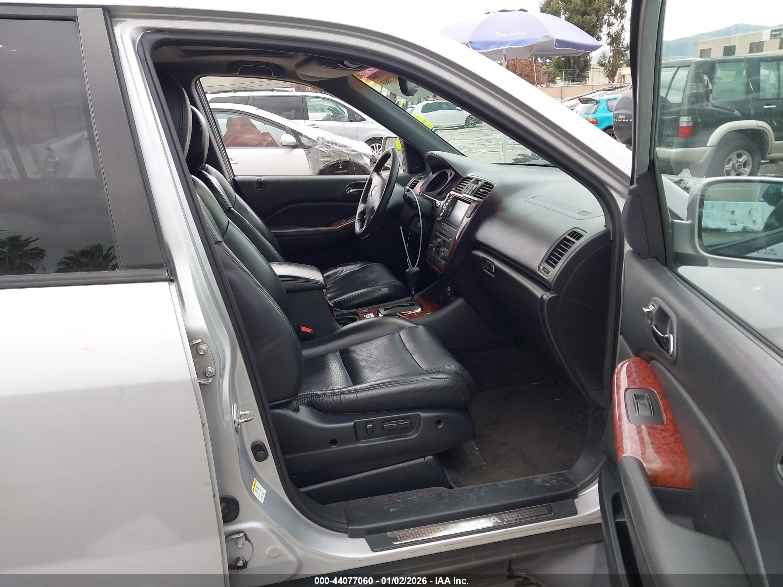 ACURA MDX image 5