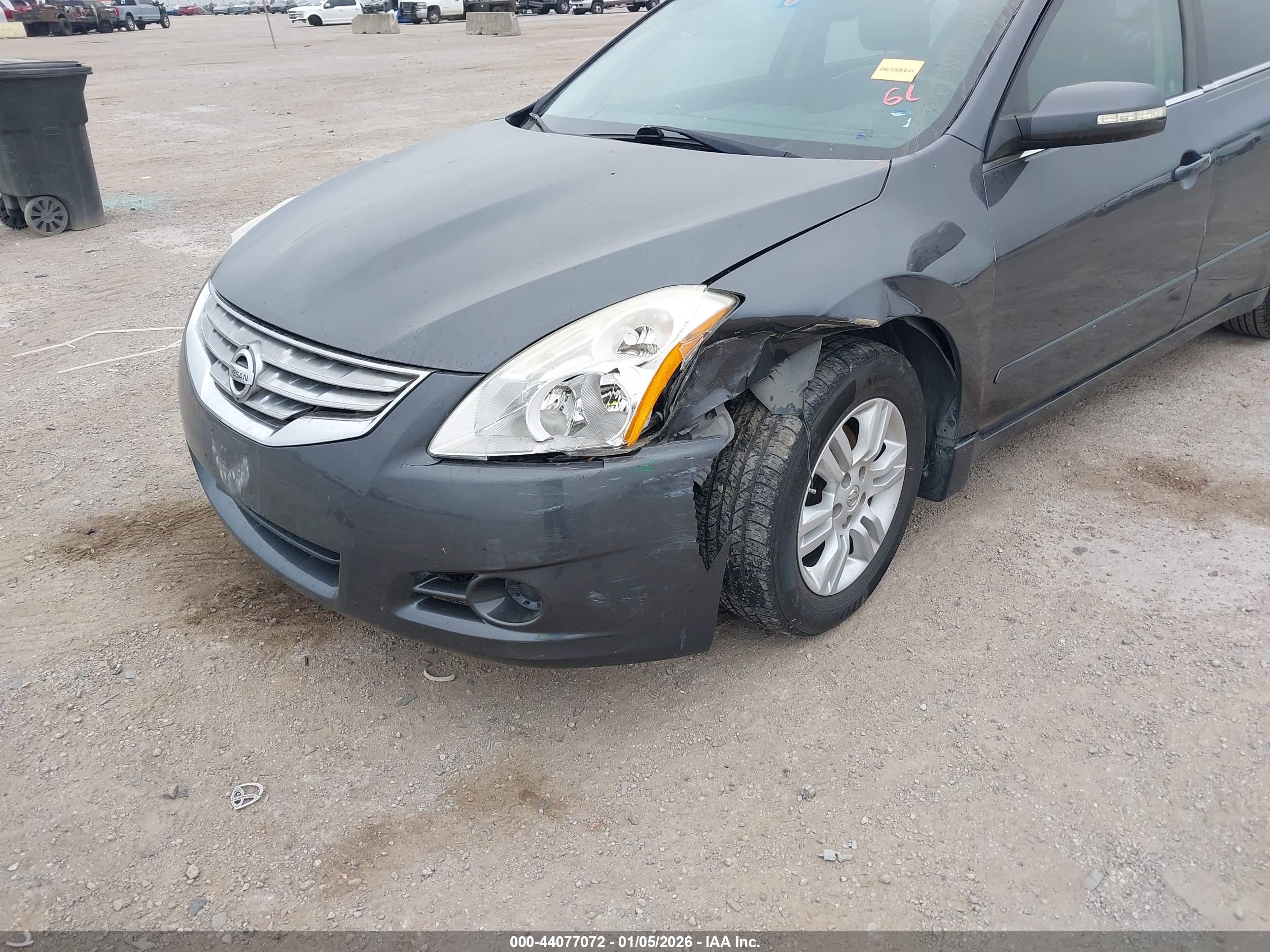 NISSAN ALTIMA image 6