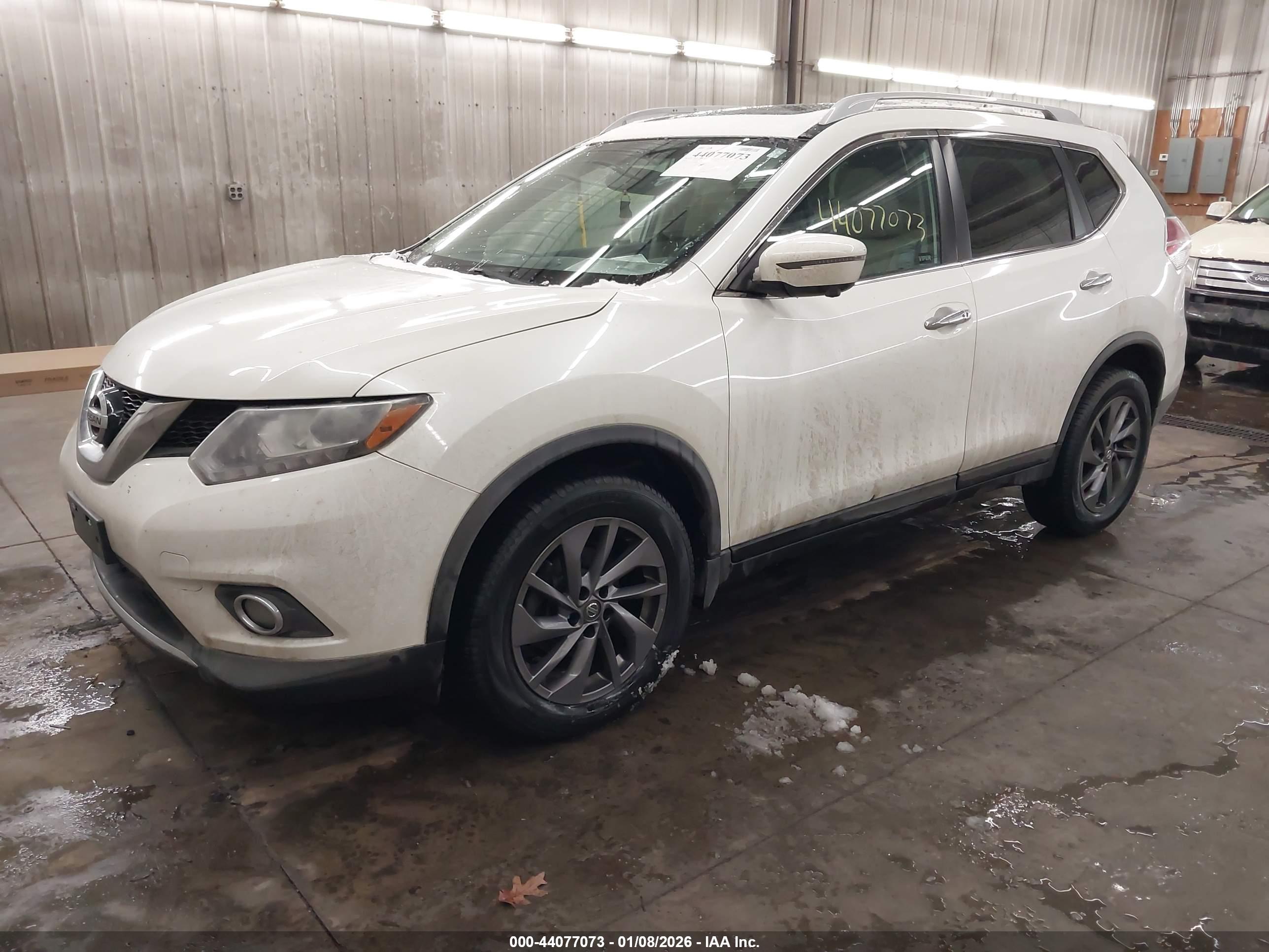 NISSAN ROGUE image 2