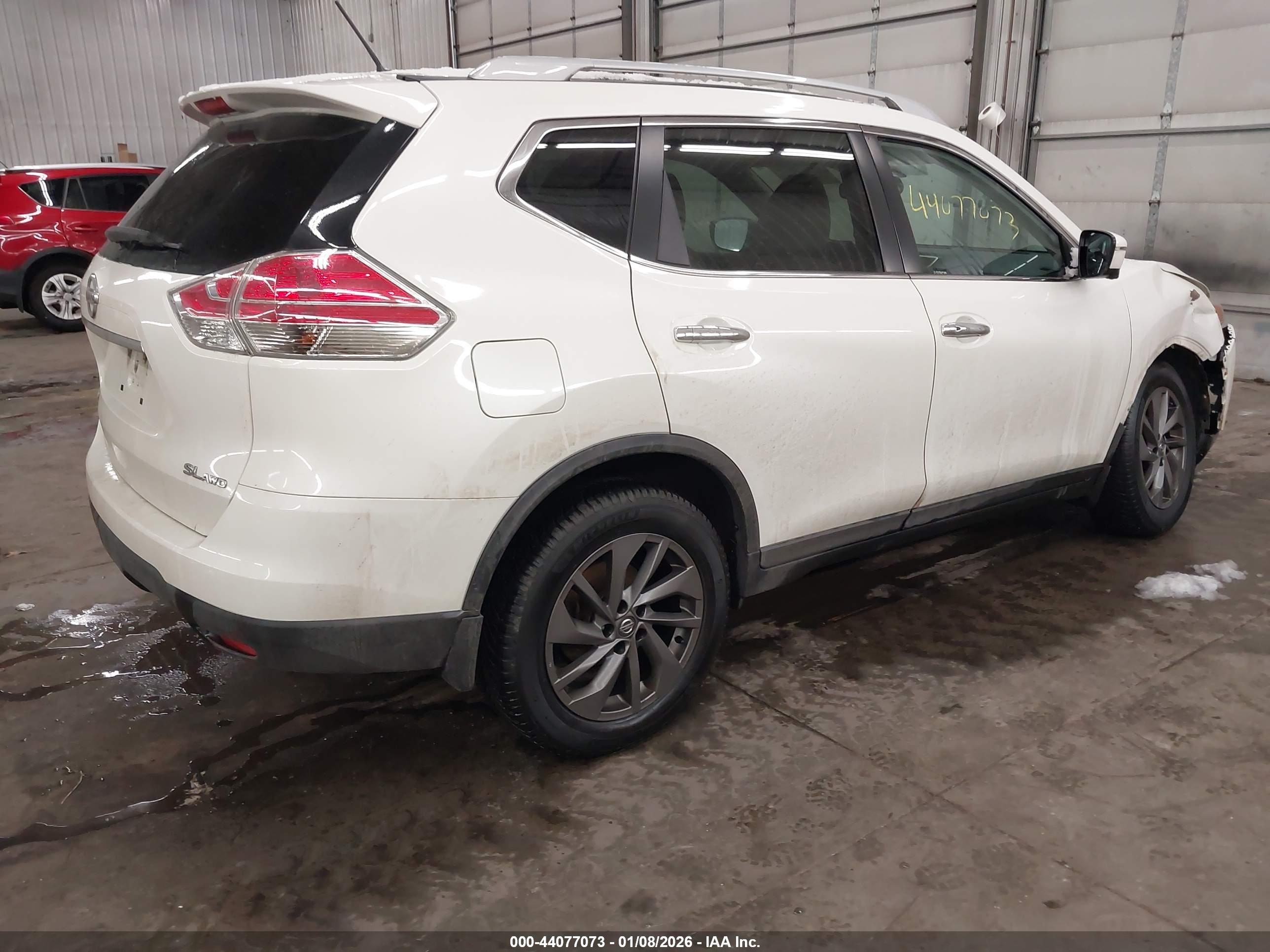 NISSAN ROGUE image 4