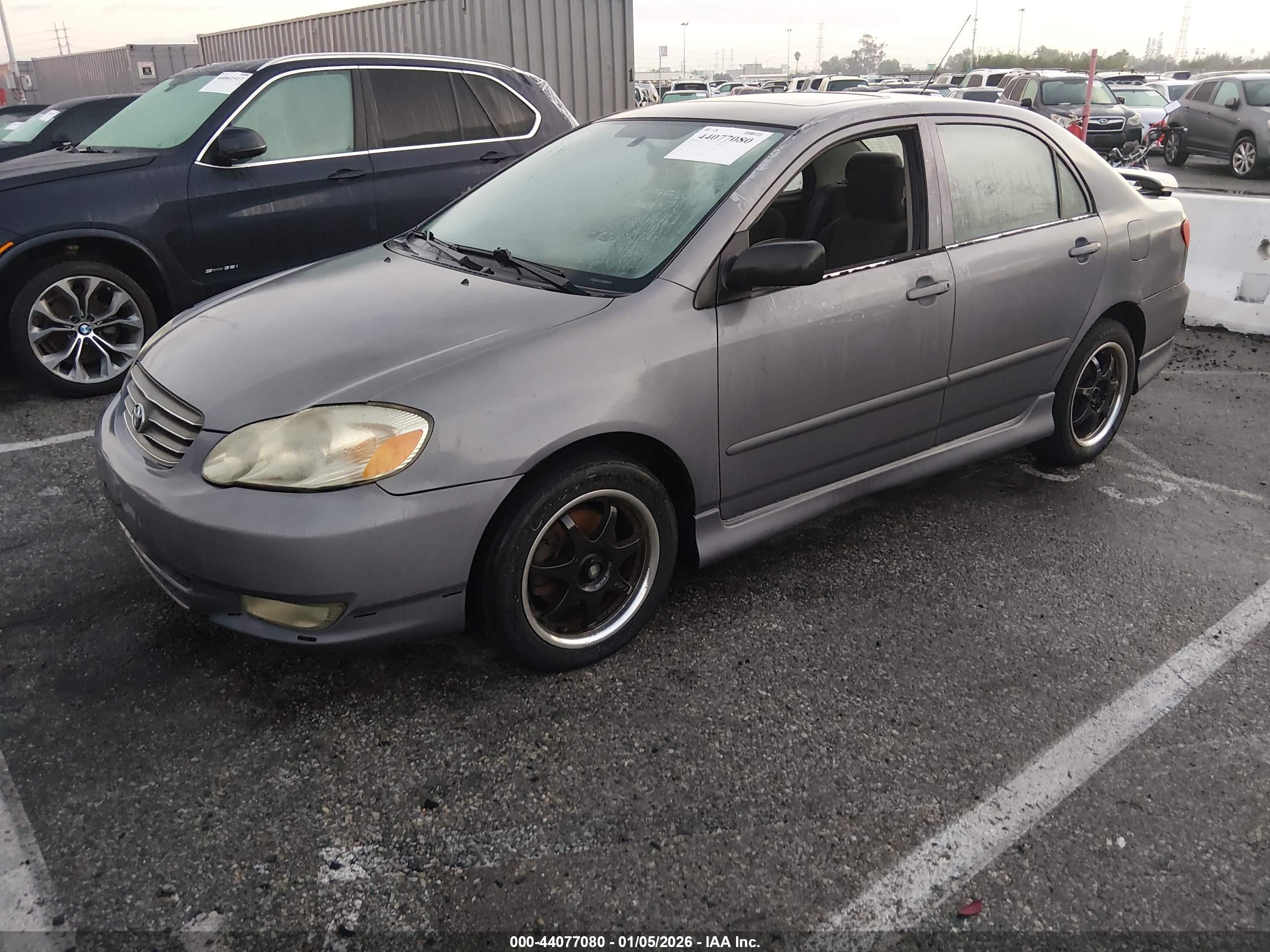 TOYOTA COROLLA image 2