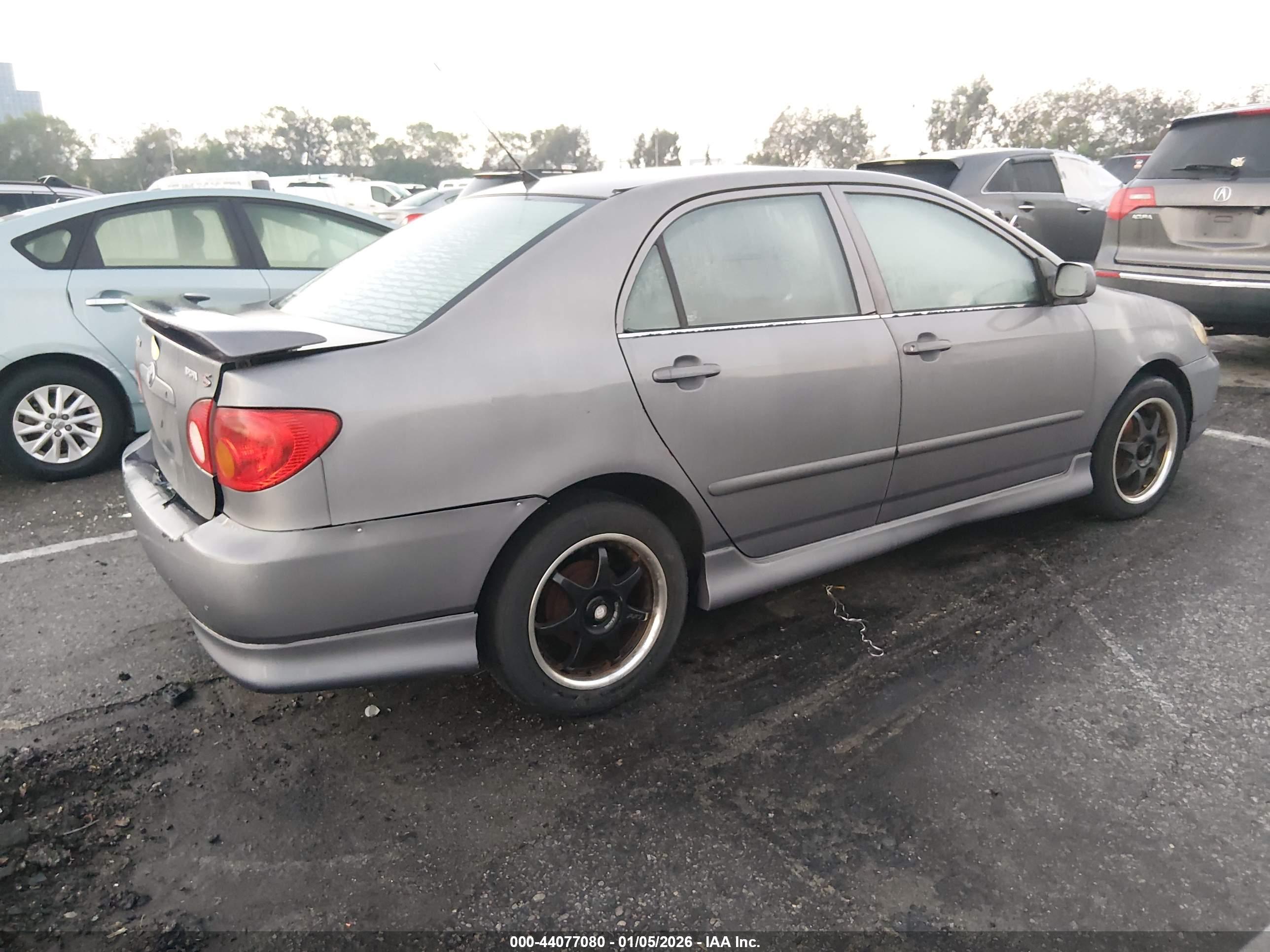 TOYOTA COROLLA image 4