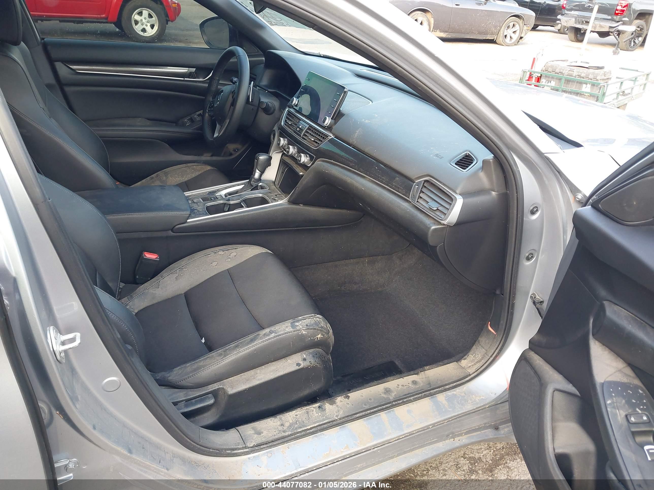 HONDA ACCORD image 5