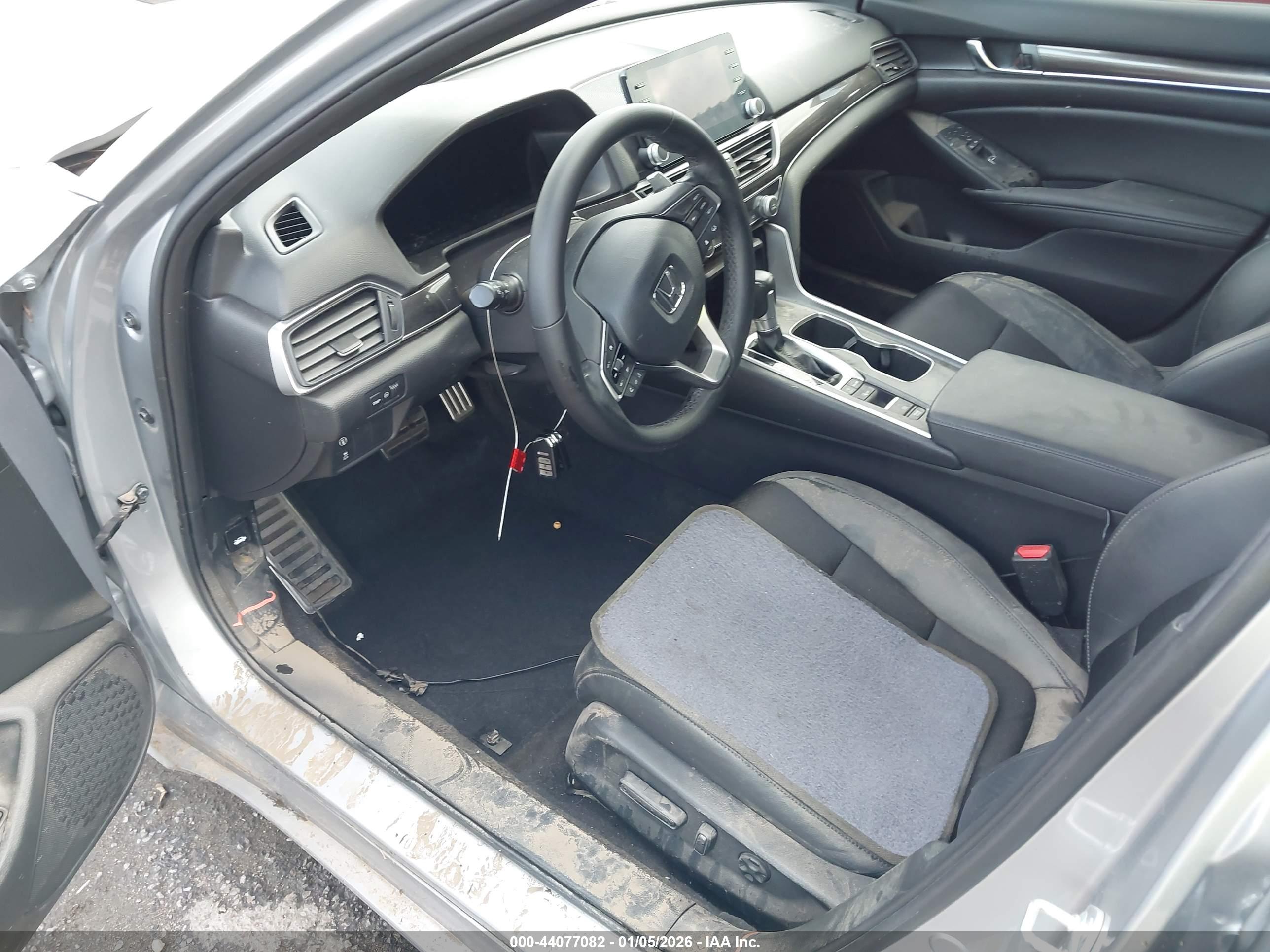 HONDA ACCORD image 6