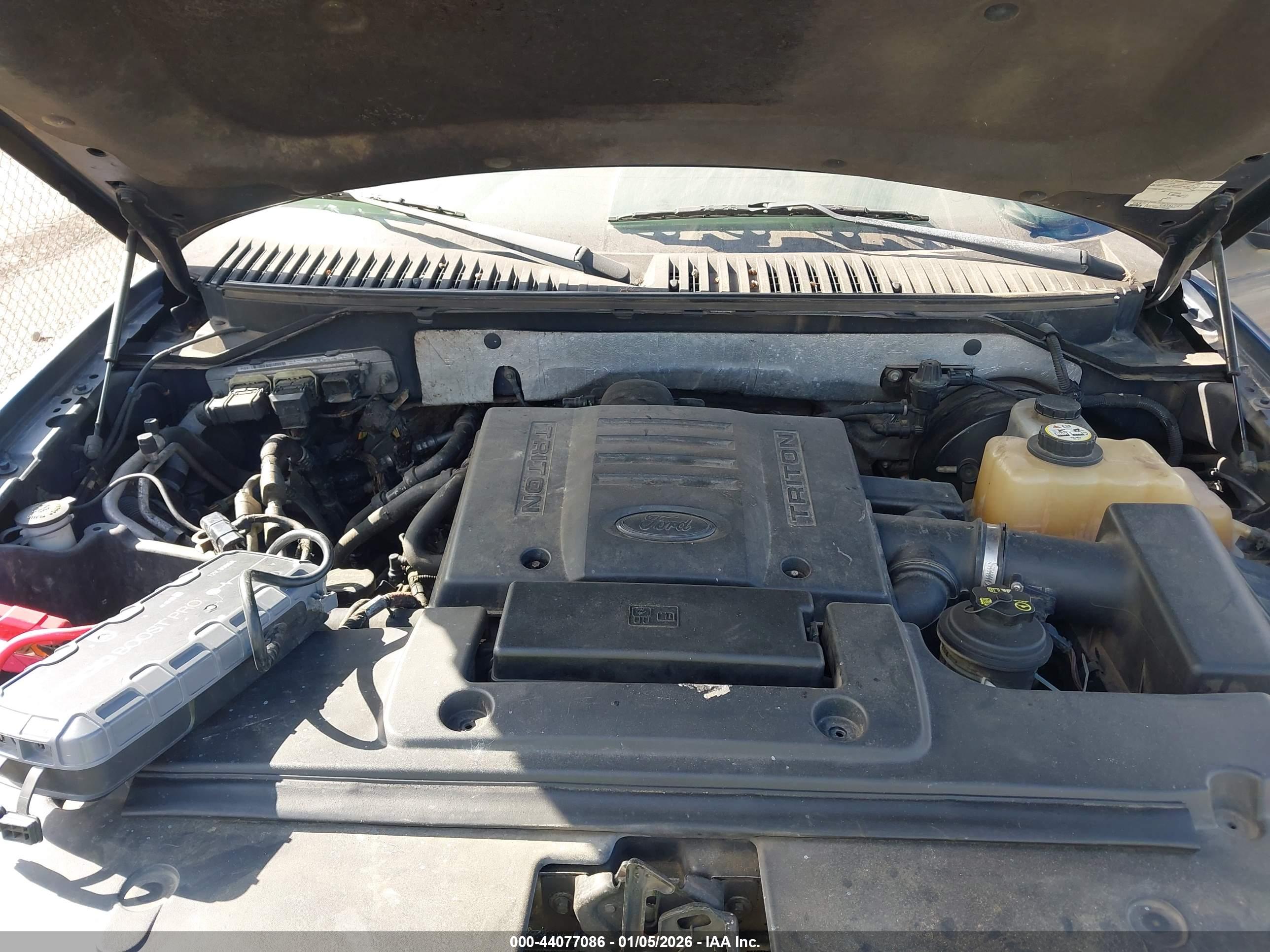 FORD EXPEDITION image 10