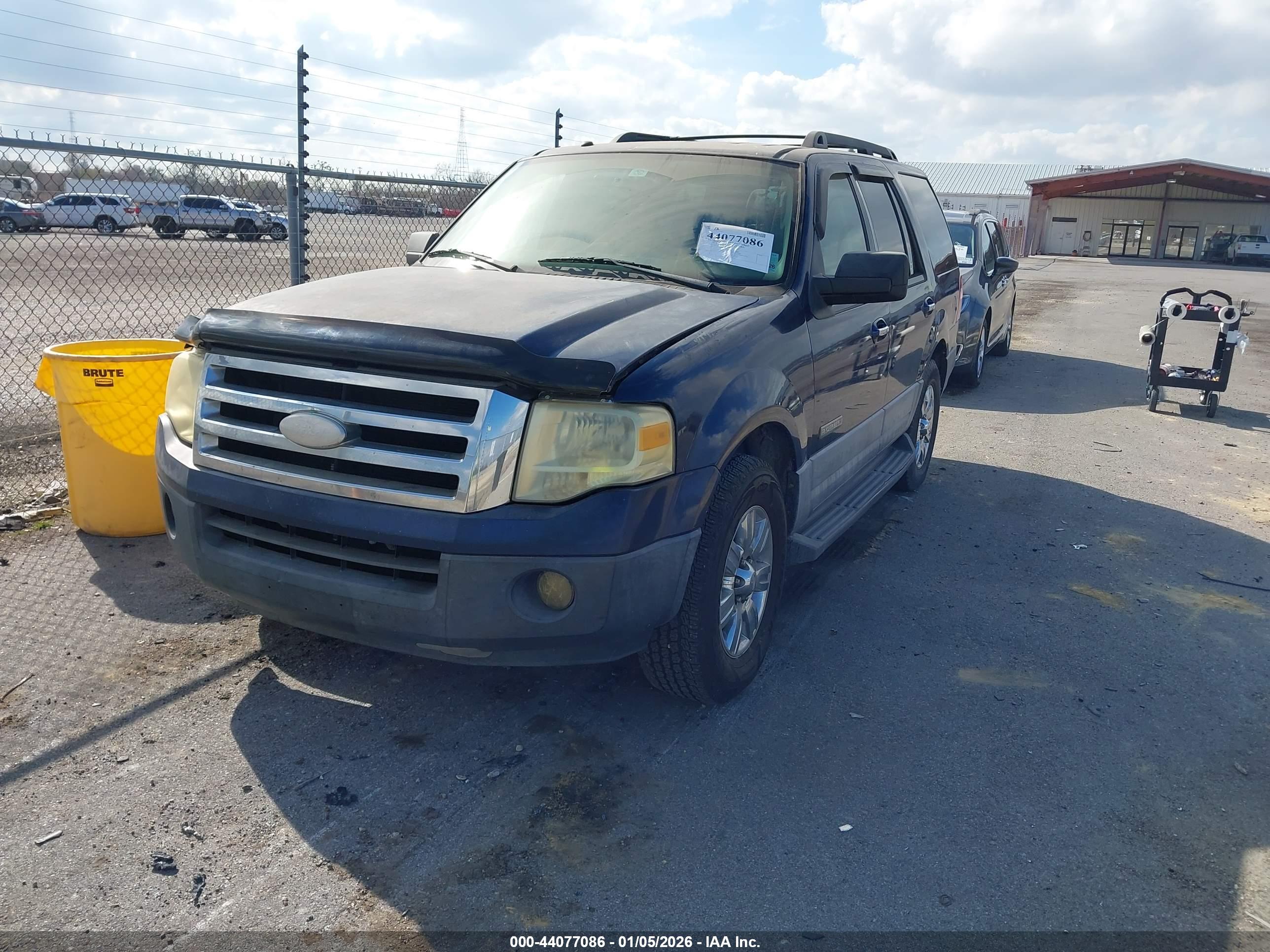 FORD EXPEDITION image 2