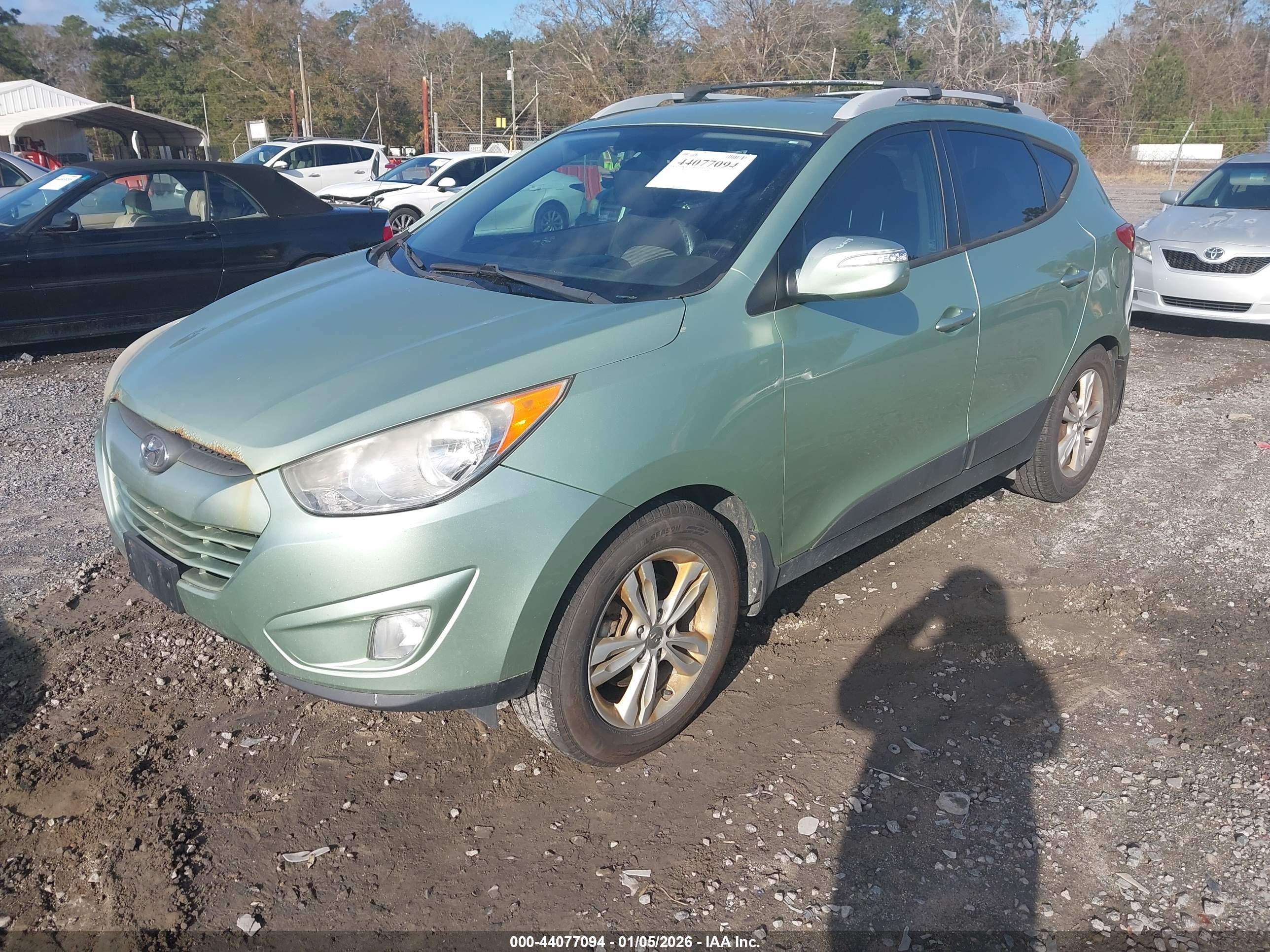 HYUNDAI TUCSON image 2