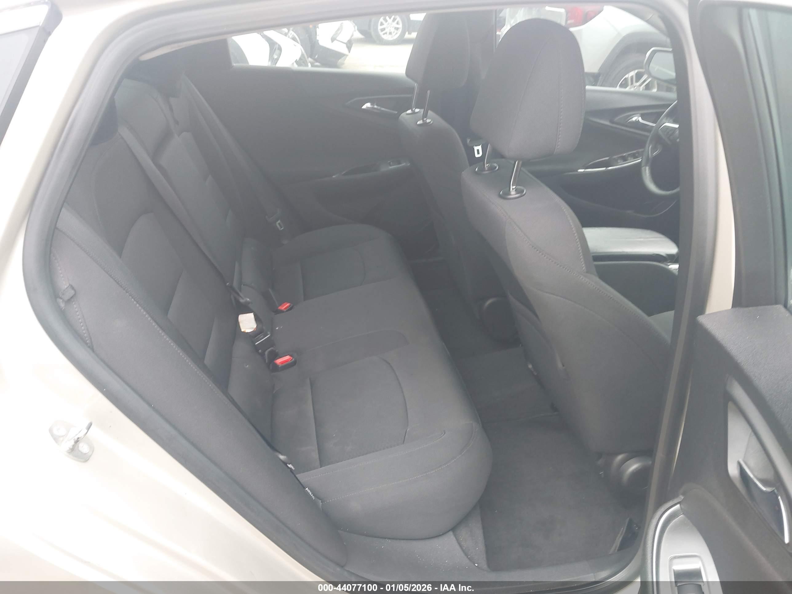 CHEVROLET MALIBU image 8
