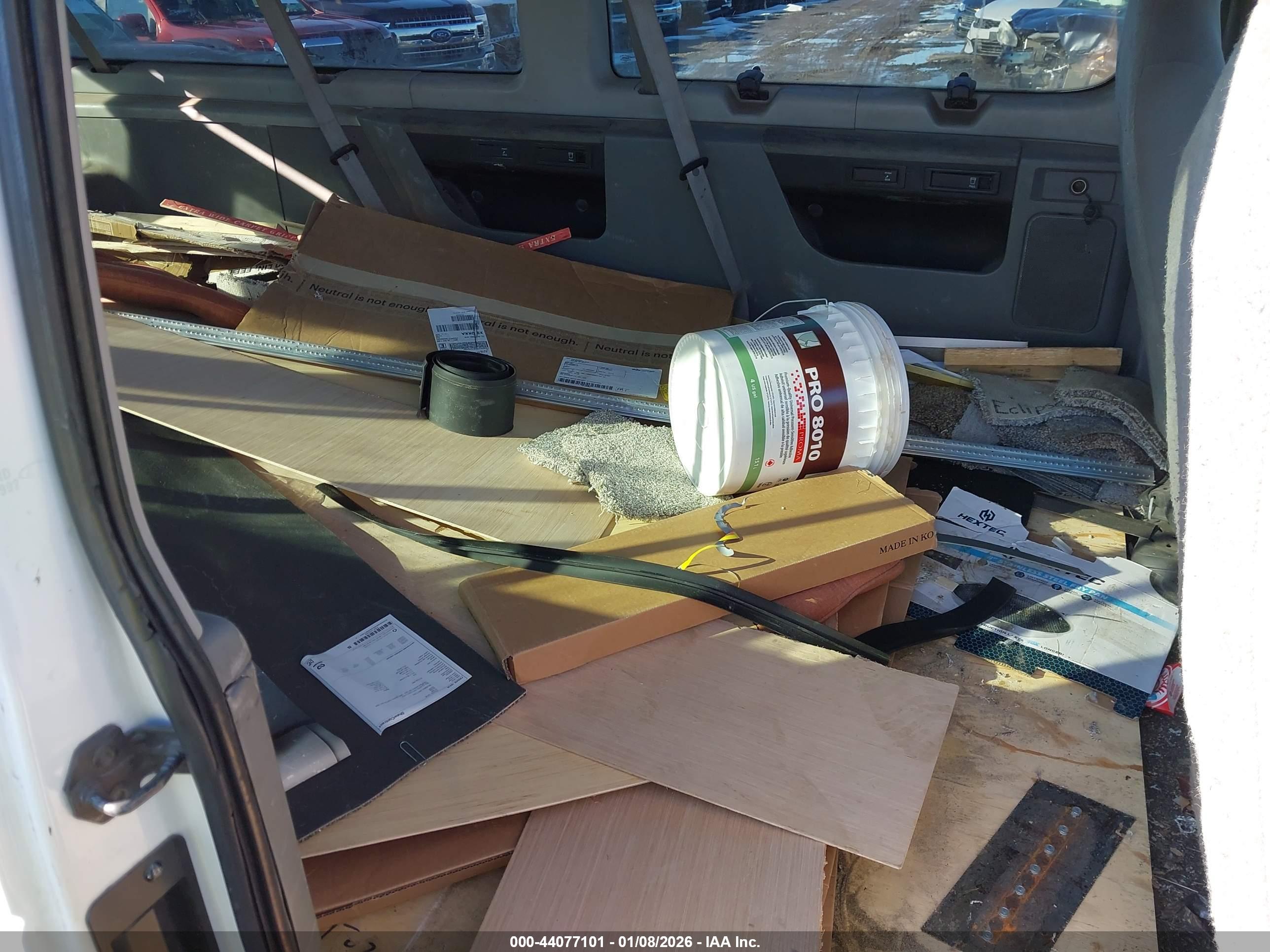 FORD E-350 image 8