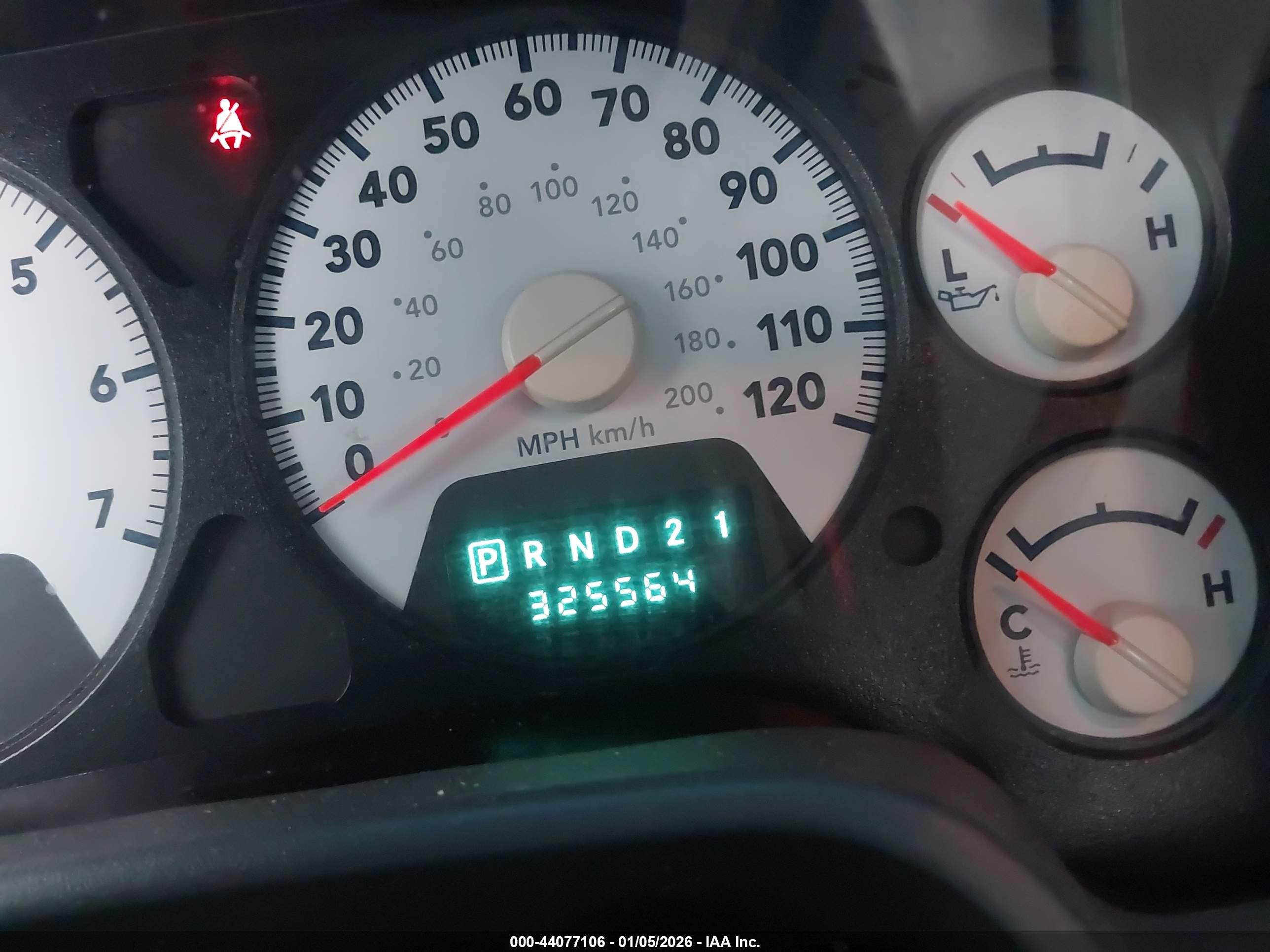 DODGE RAM image 7