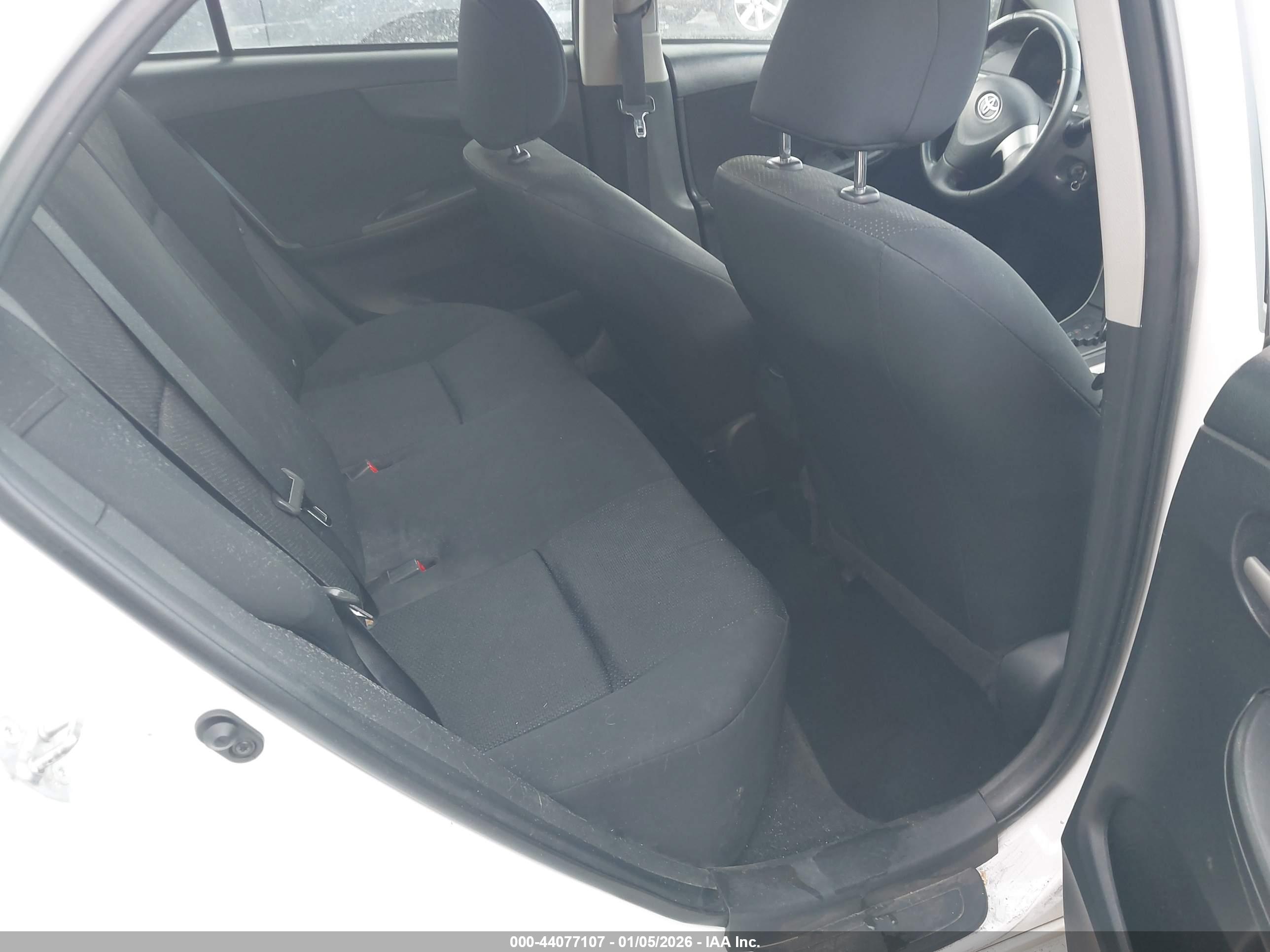 TOYOTA COROLLA image 8