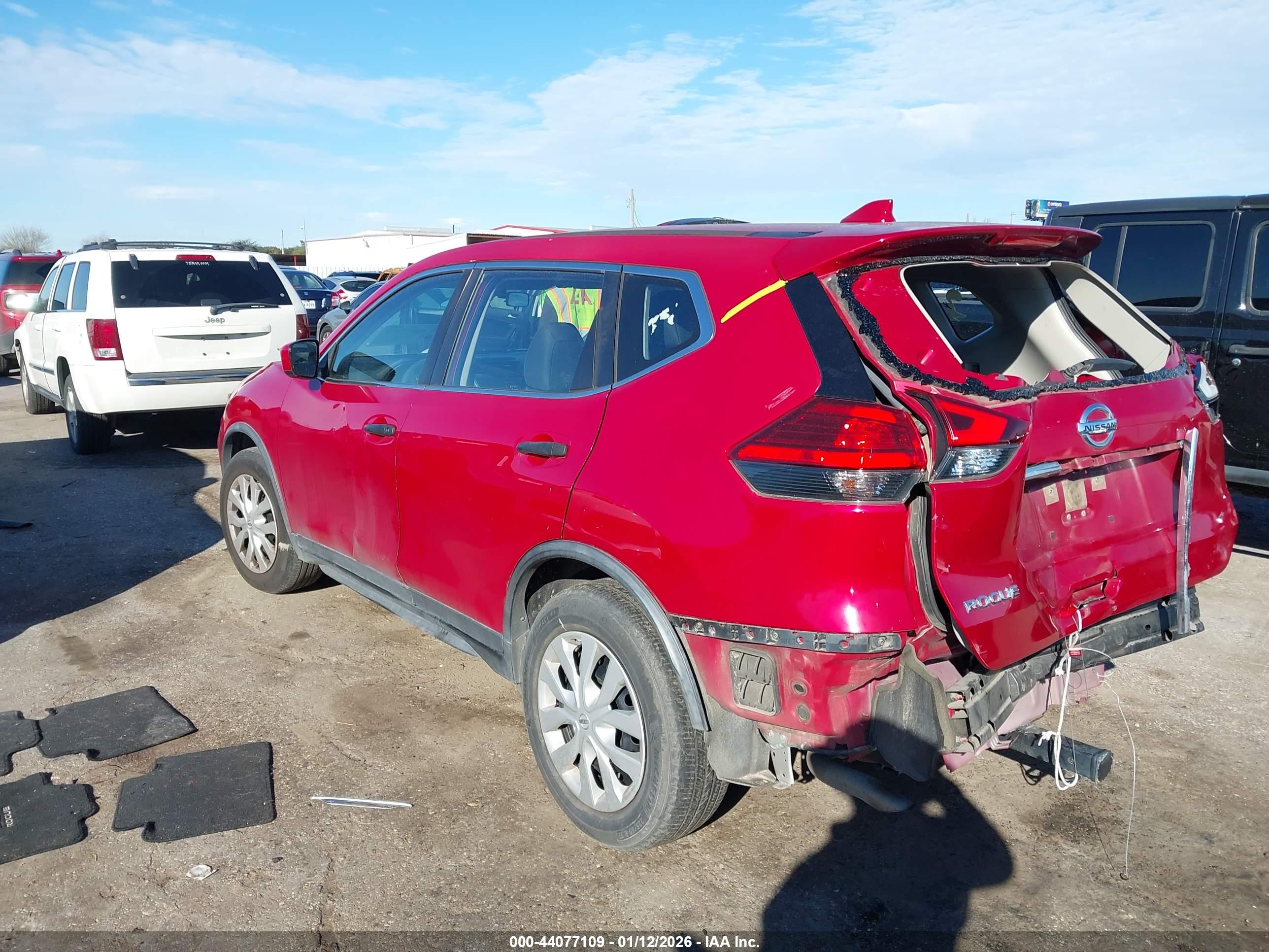 NISSAN ROGUE image 3