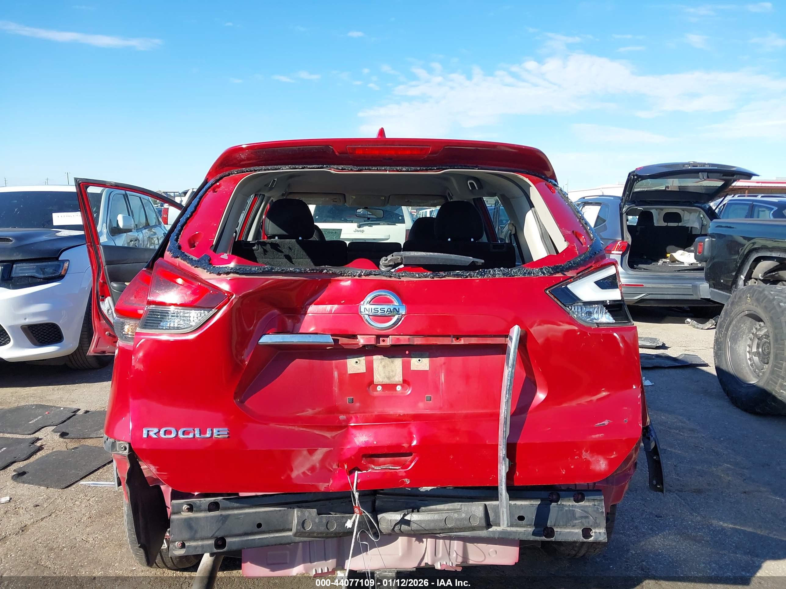 NISSAN ROGUE image 6