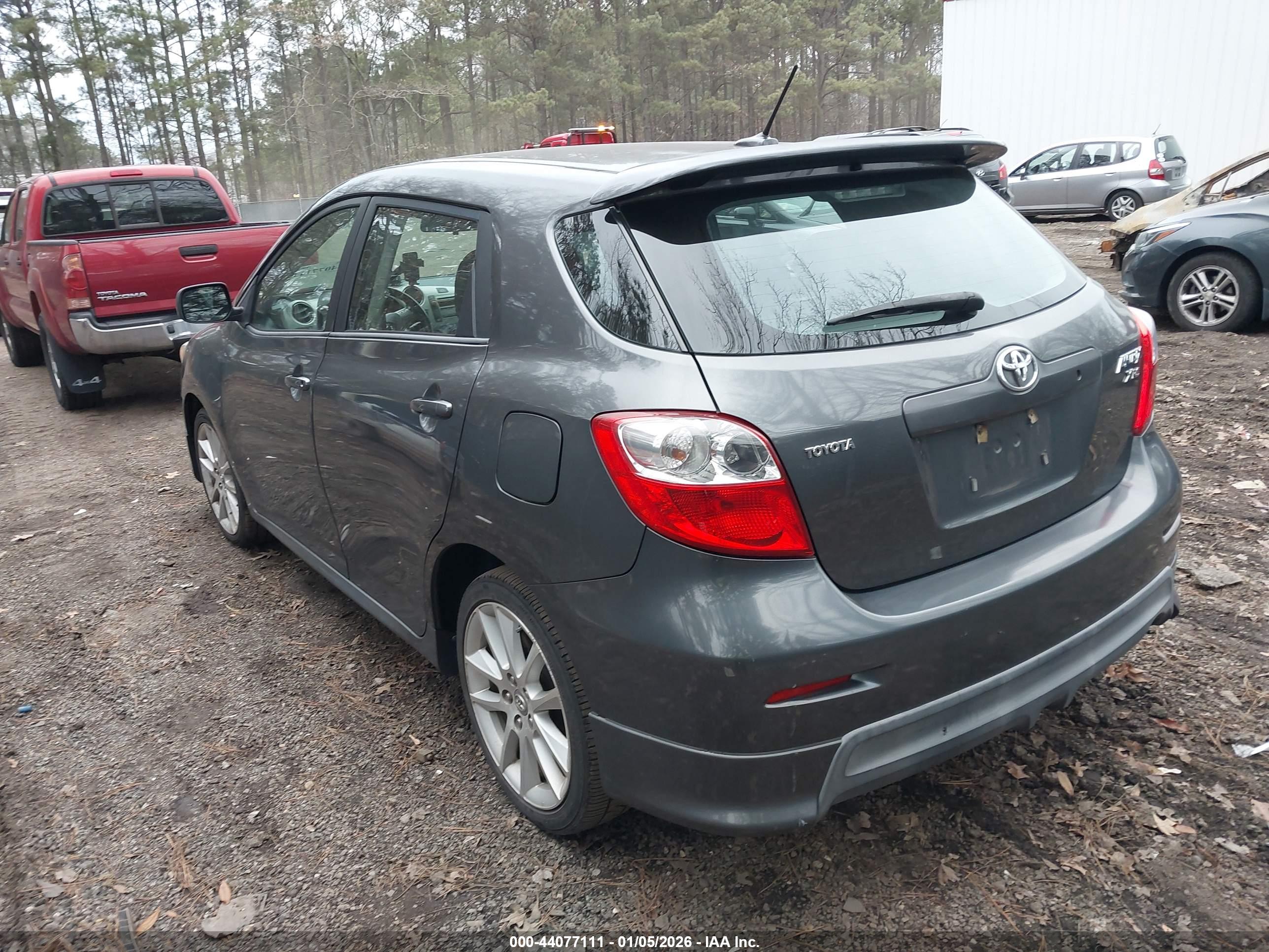 TOYOTA MATRIX image 3