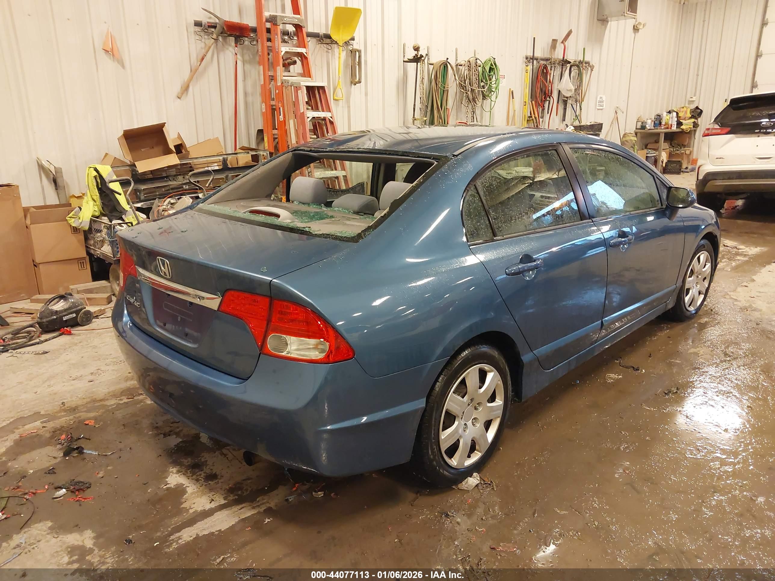 HONDA CIVIC image 4